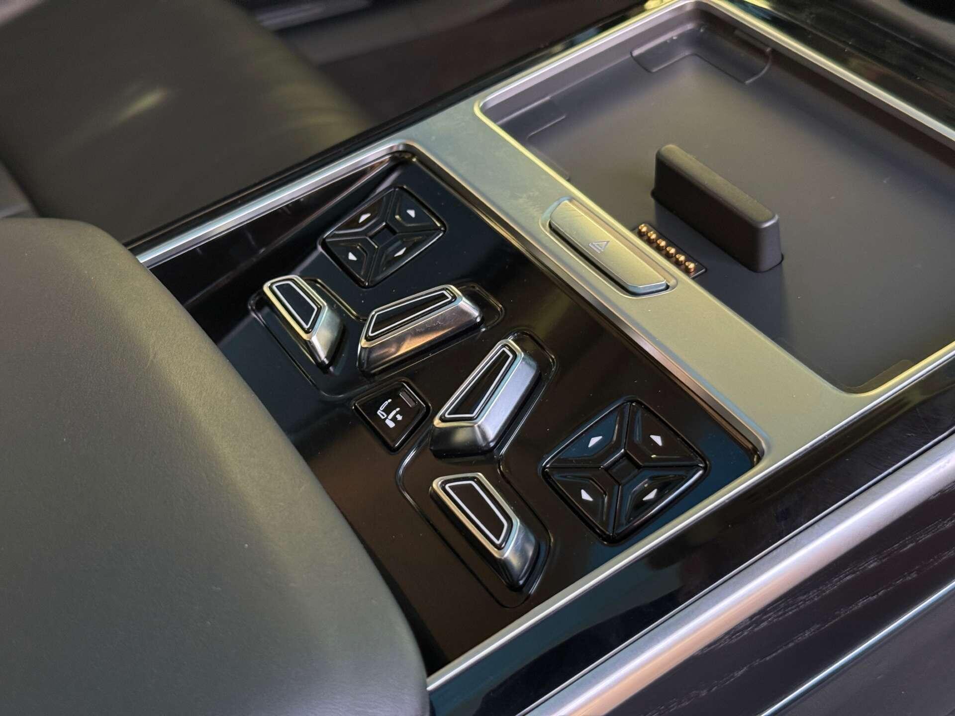 Audi A8 view 51