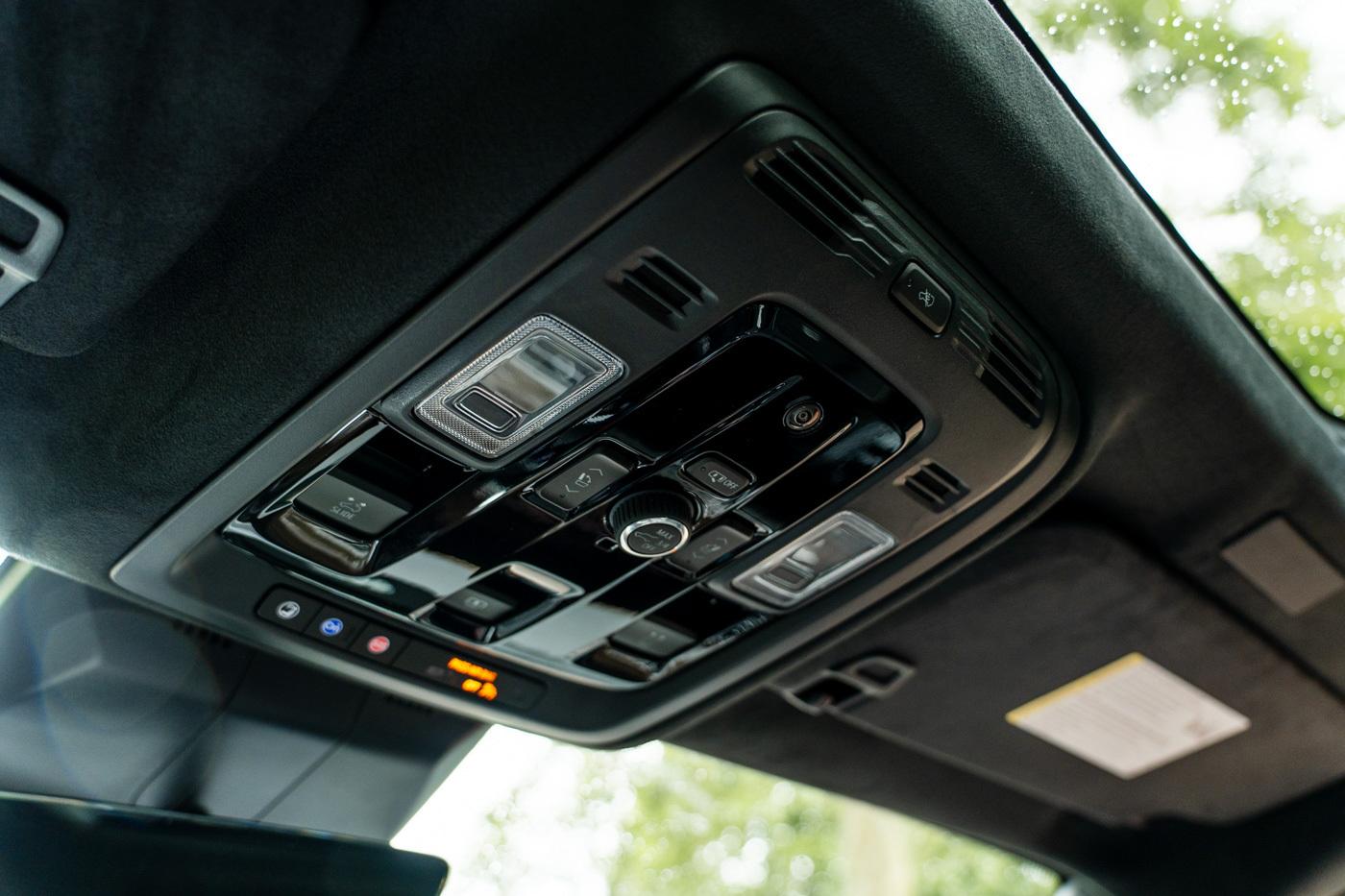 Cadillac Escalade view 41