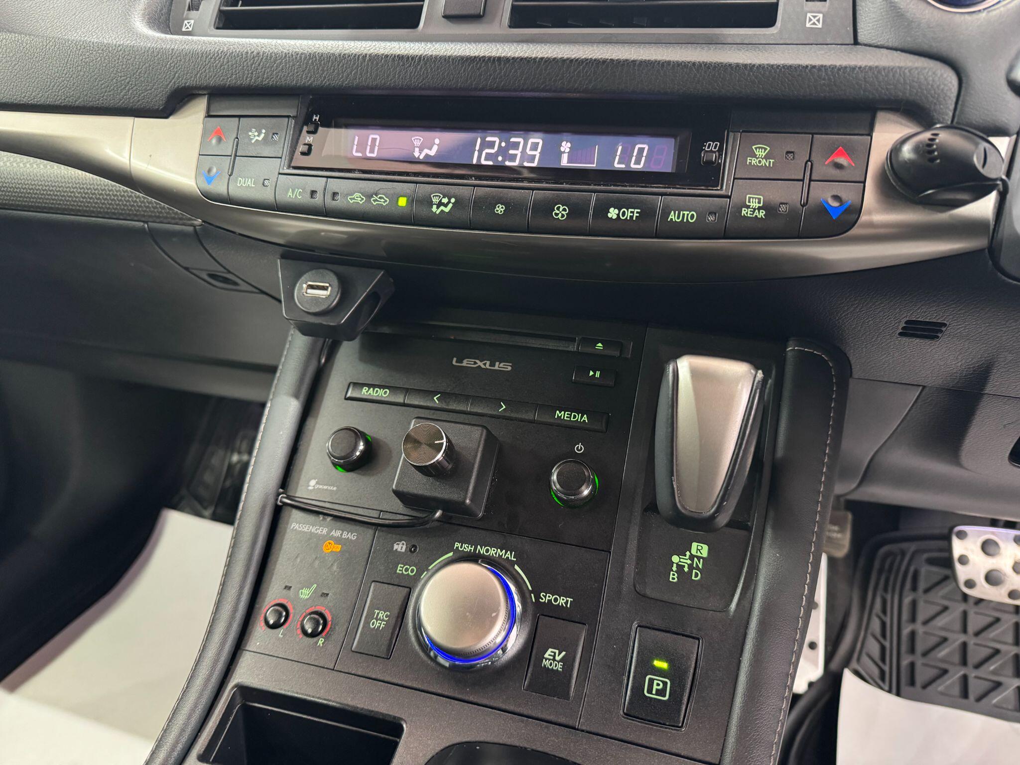 Lexus CT view 20