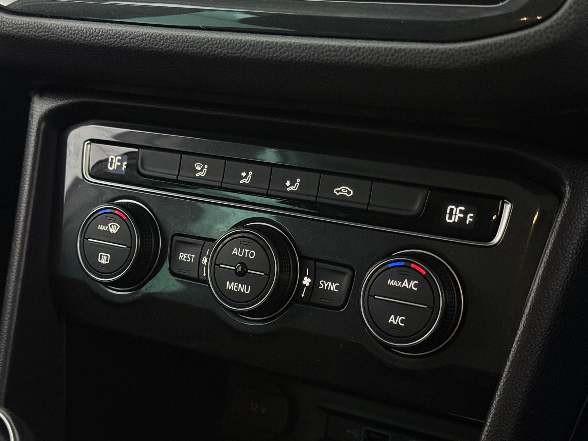 Volkswagen Tiguan view 24