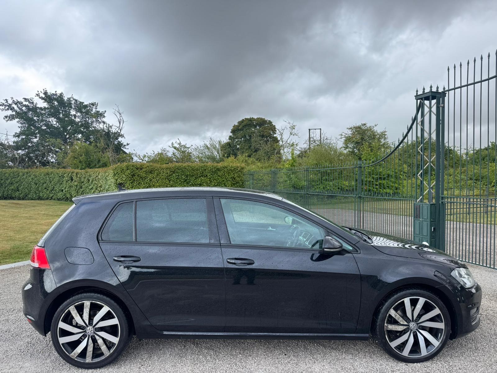 2017 Volkswagen Golf 1.4 TSI BlueMotion Tech ACT GT Edition Euro 6 (s/s) 5dr • 92,000 miles image 15