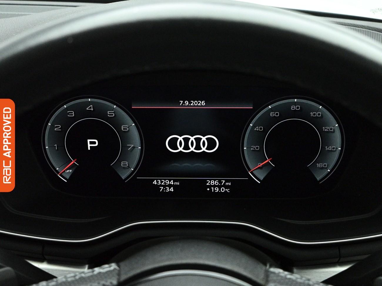 Audi A5 view 11