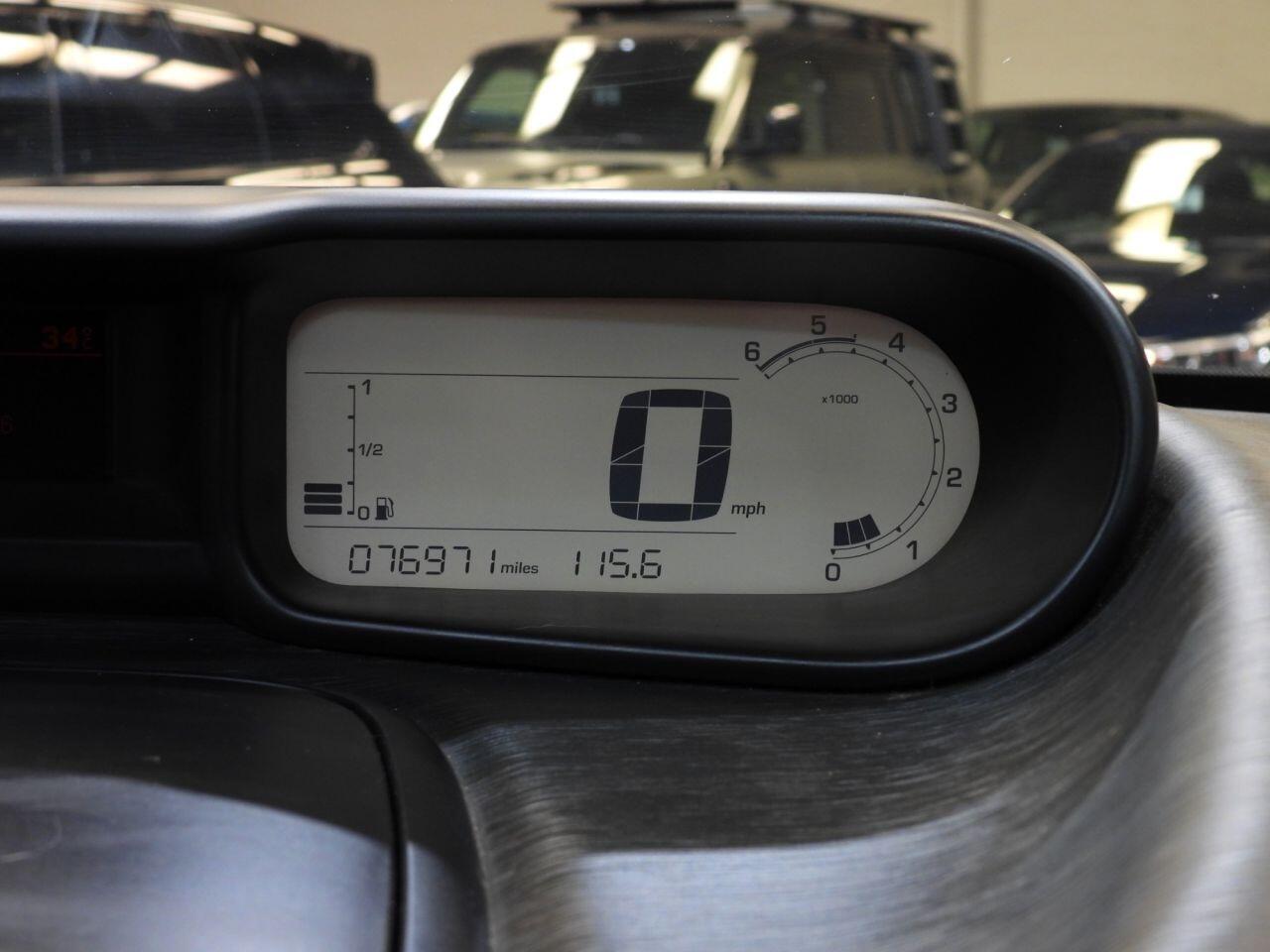 Citroen C3 Picasso view 9