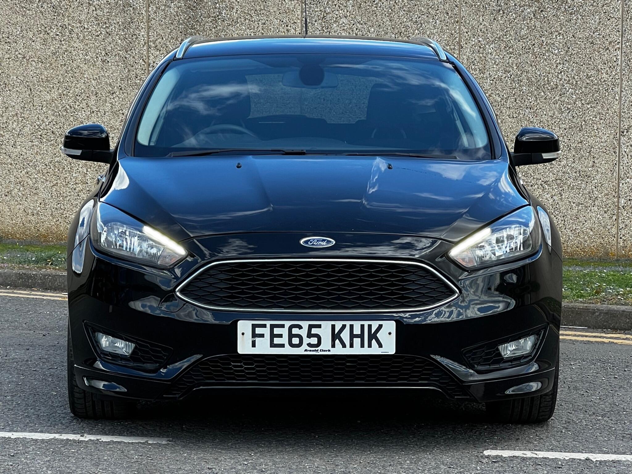 Ford Focus view 4