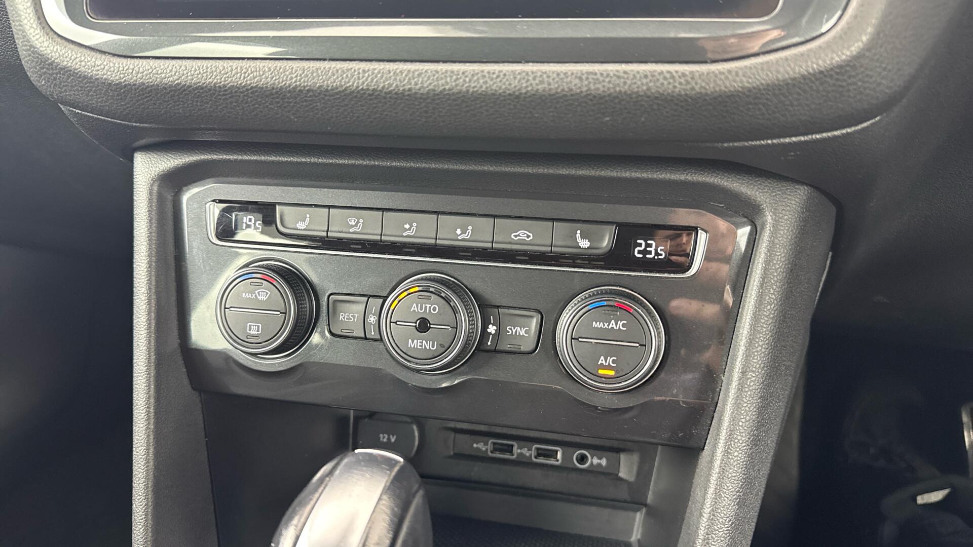 Volkswagen Tiguan Allspace view 38