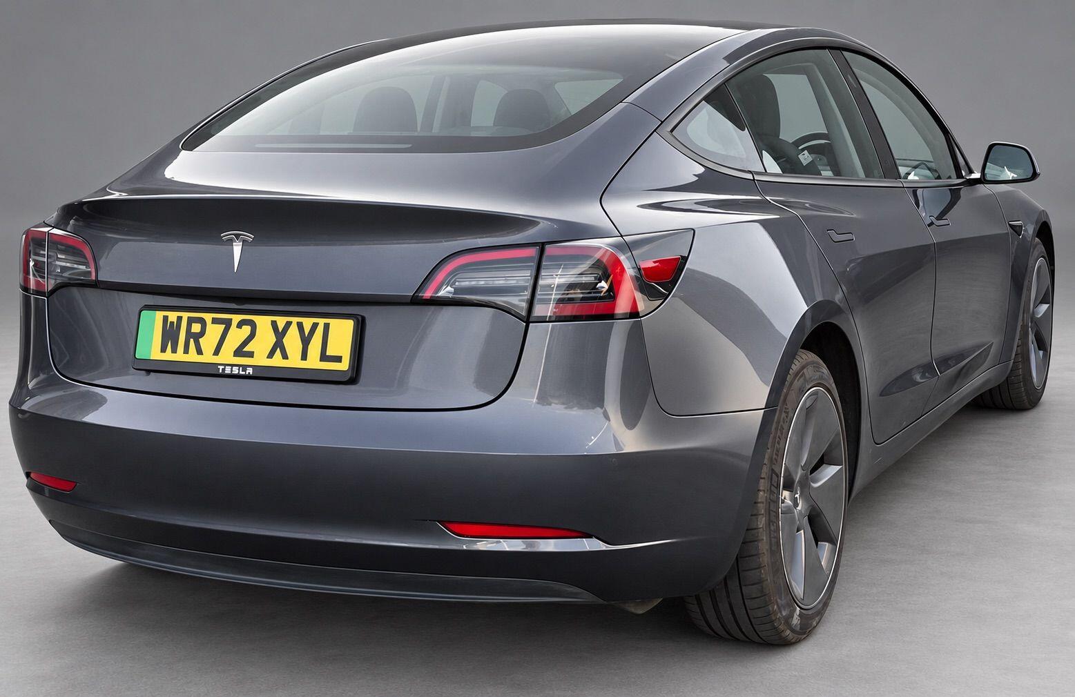 Tesla Model 3 view 13