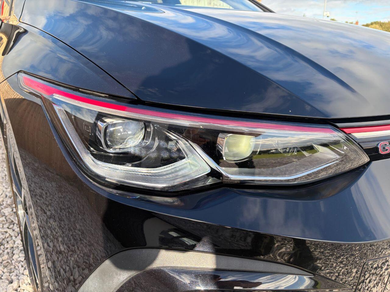 Volkswagen Golf view 6