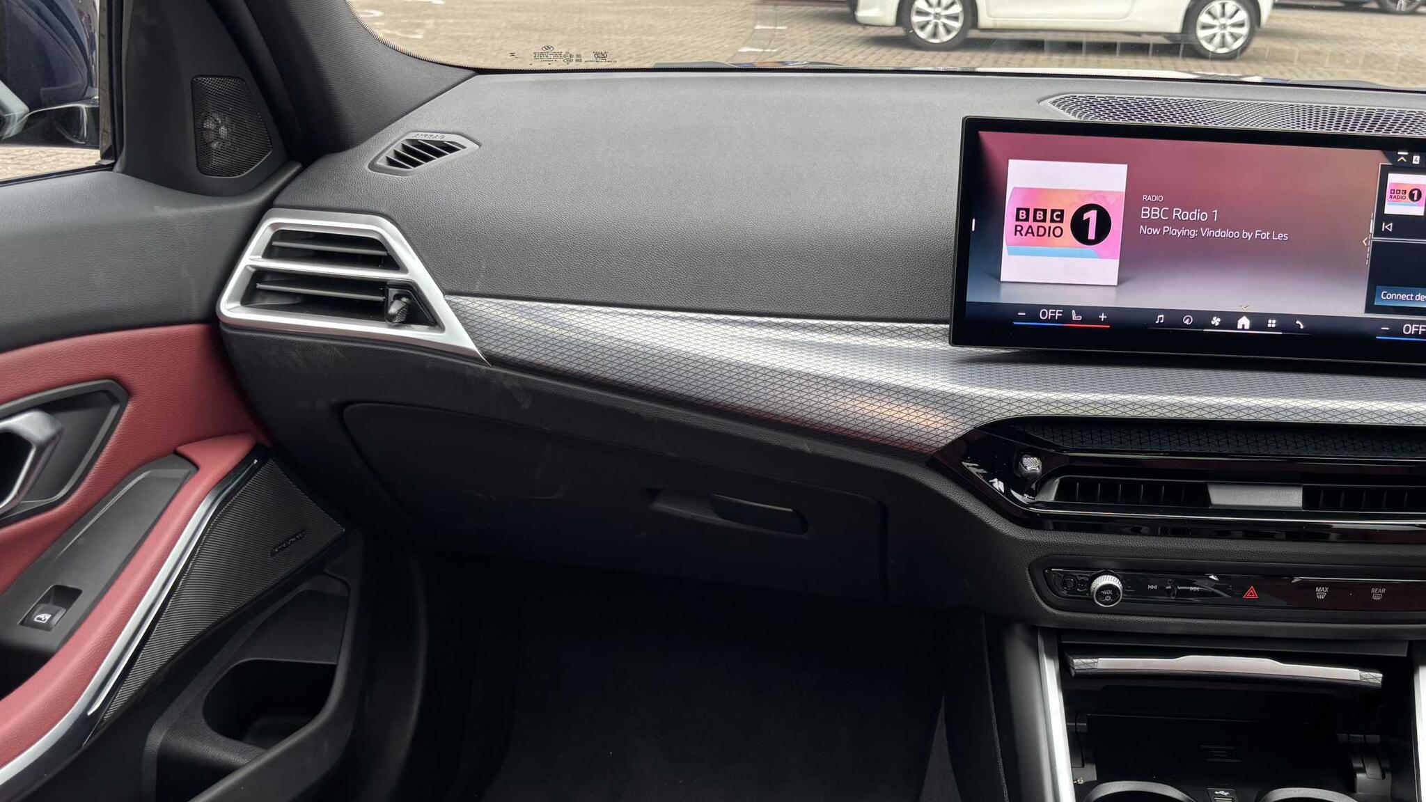 BMW 3 Series view 6