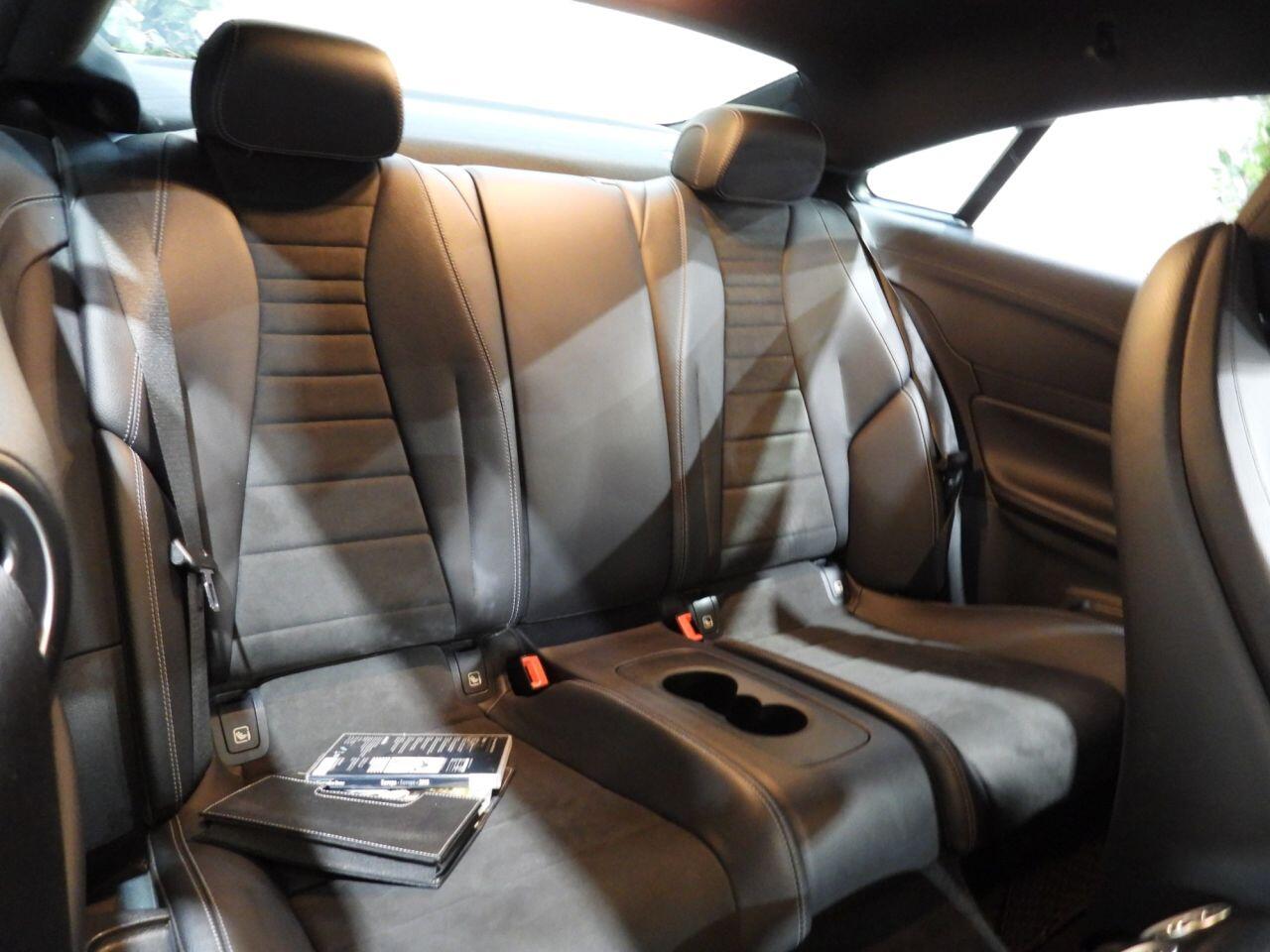 Mercedes-Benz E-Class view 22