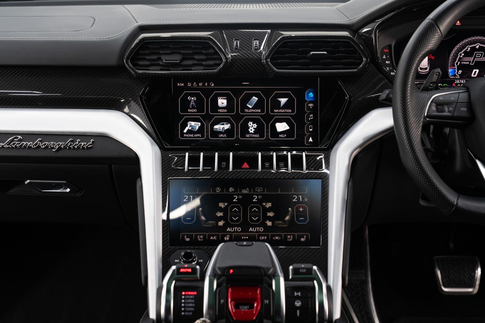 Lamborghini Urus view 13