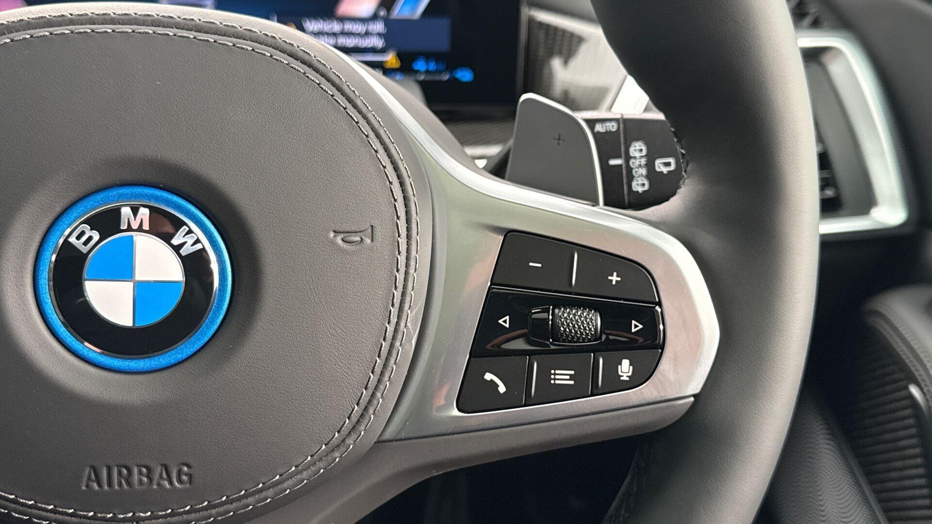 BMW X5 view 19