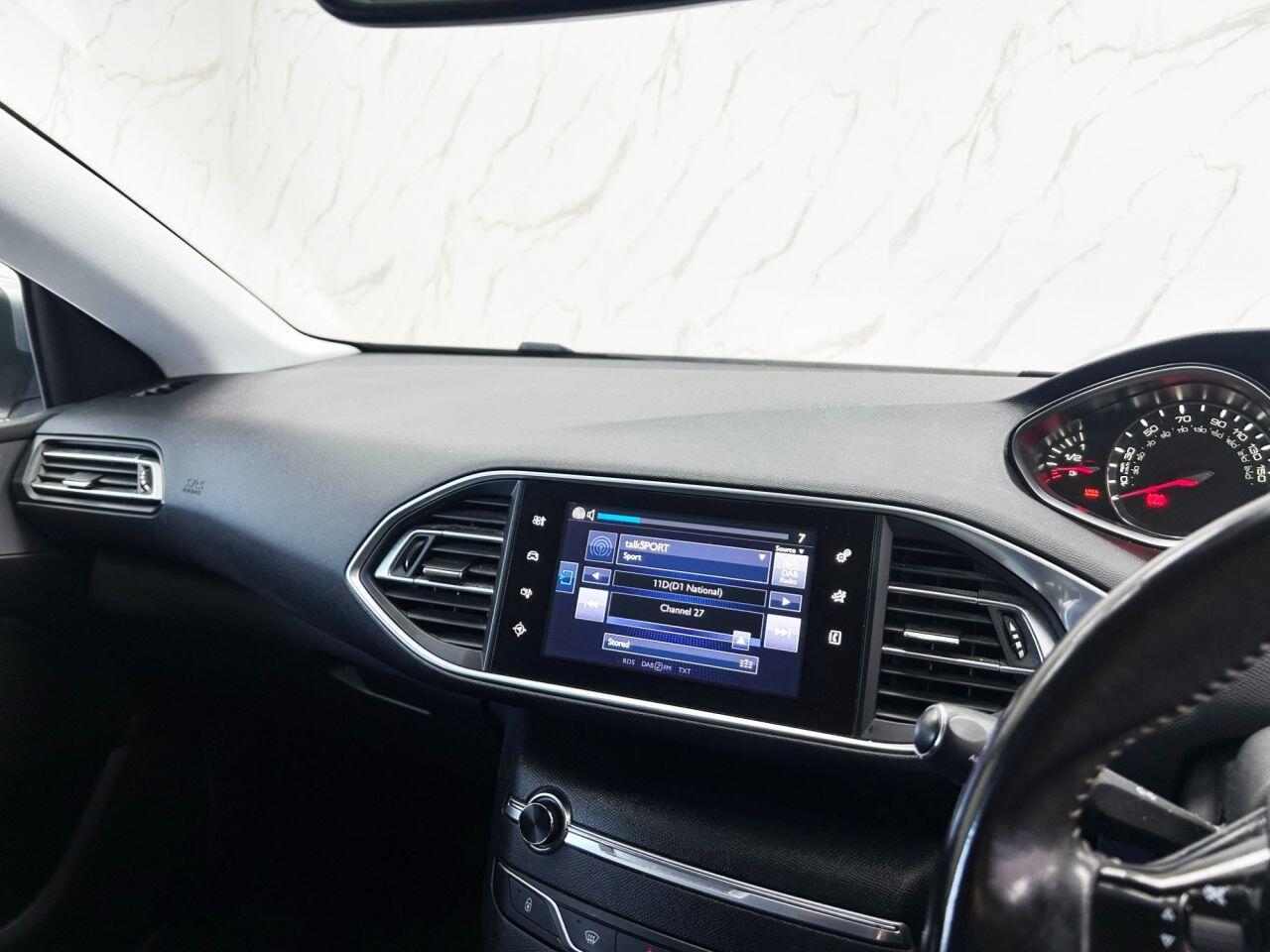 Peugeot 308 view 15