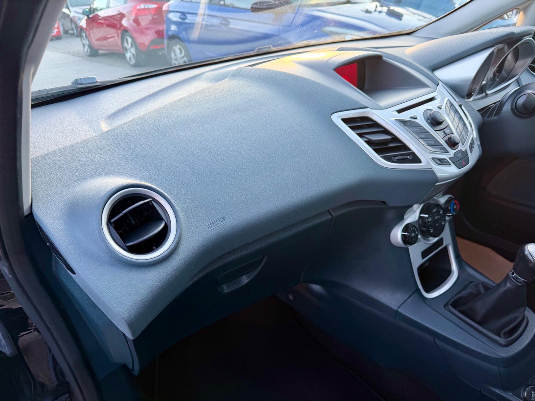 Ford Fiesta view 23