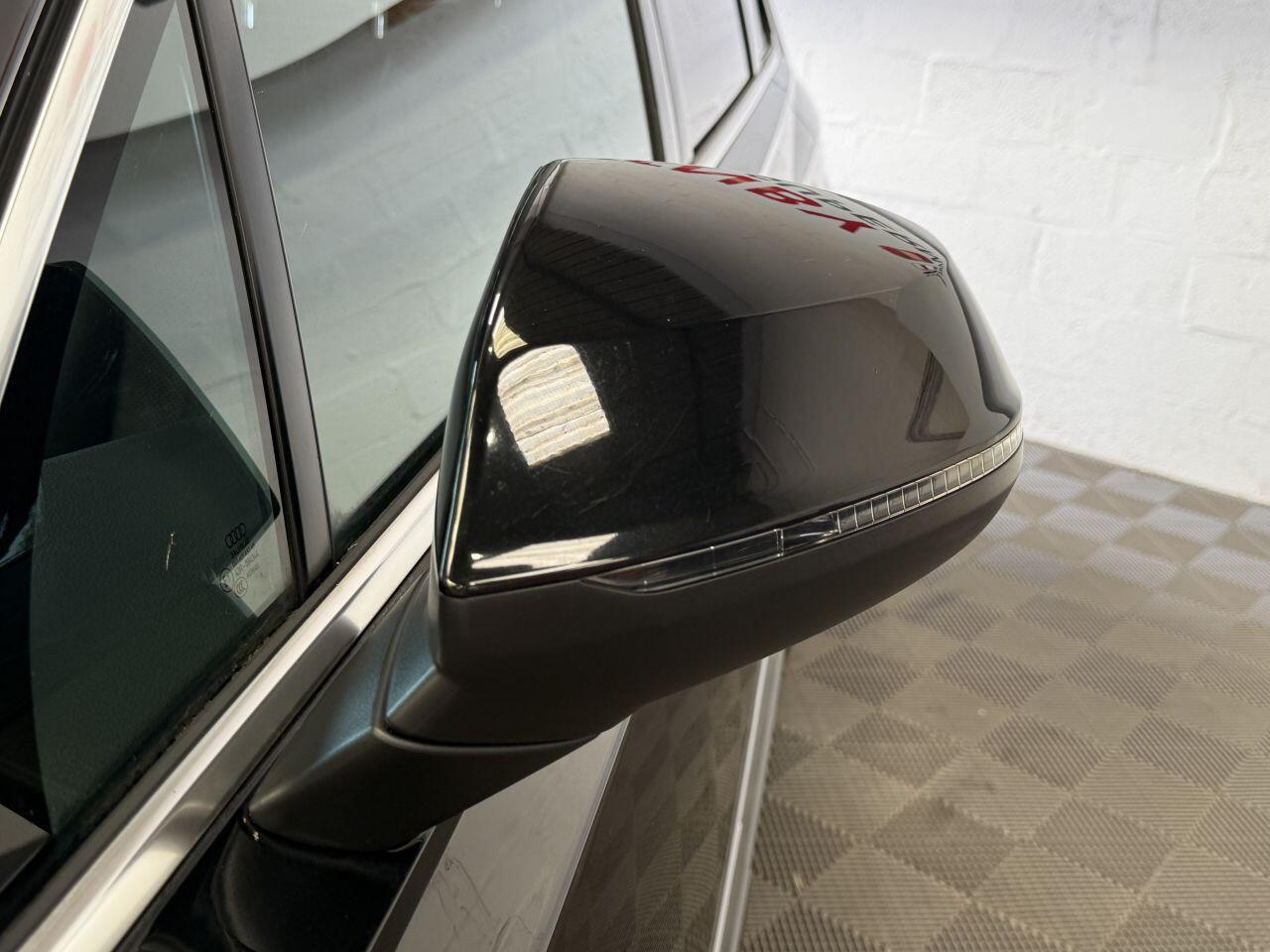 Audi Q7 view 25
