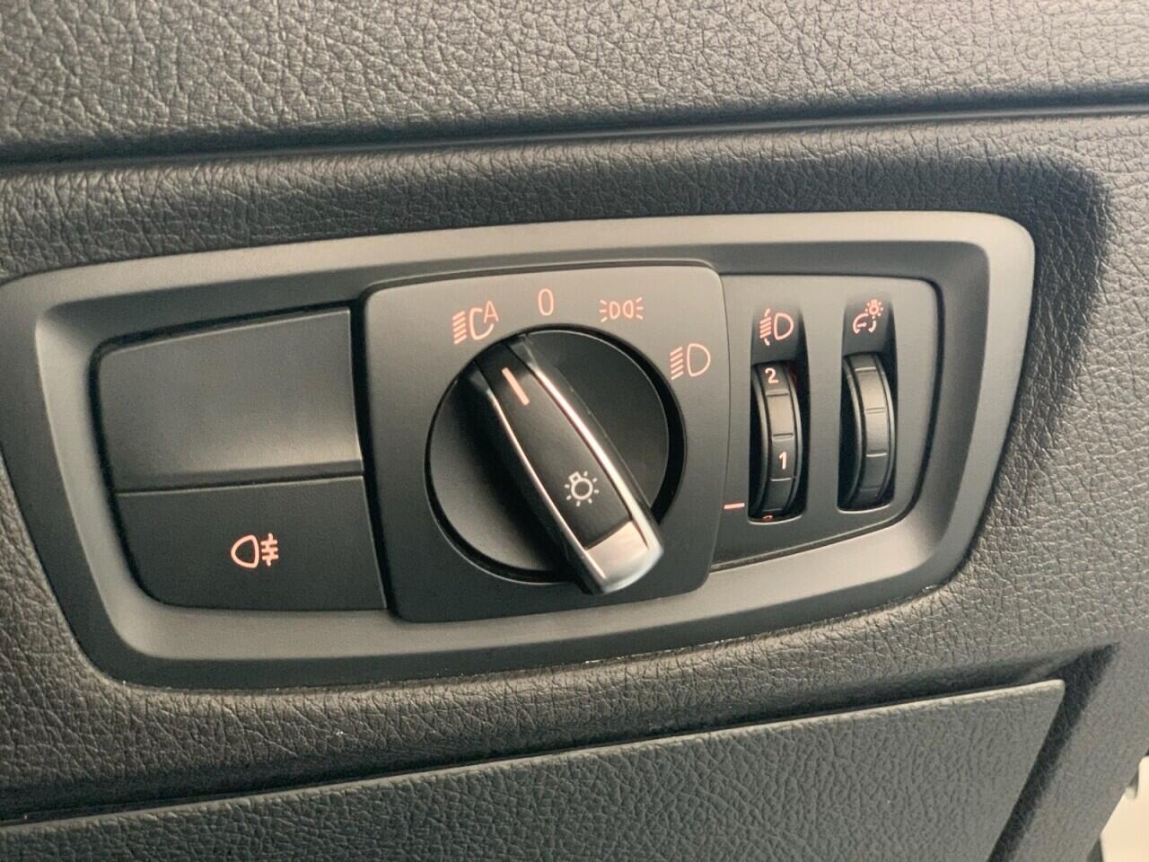 BMW 1 Series view 33
