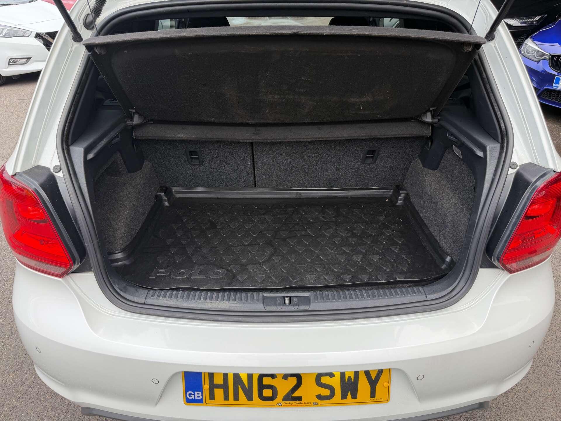 Volkswagen Polo view 14