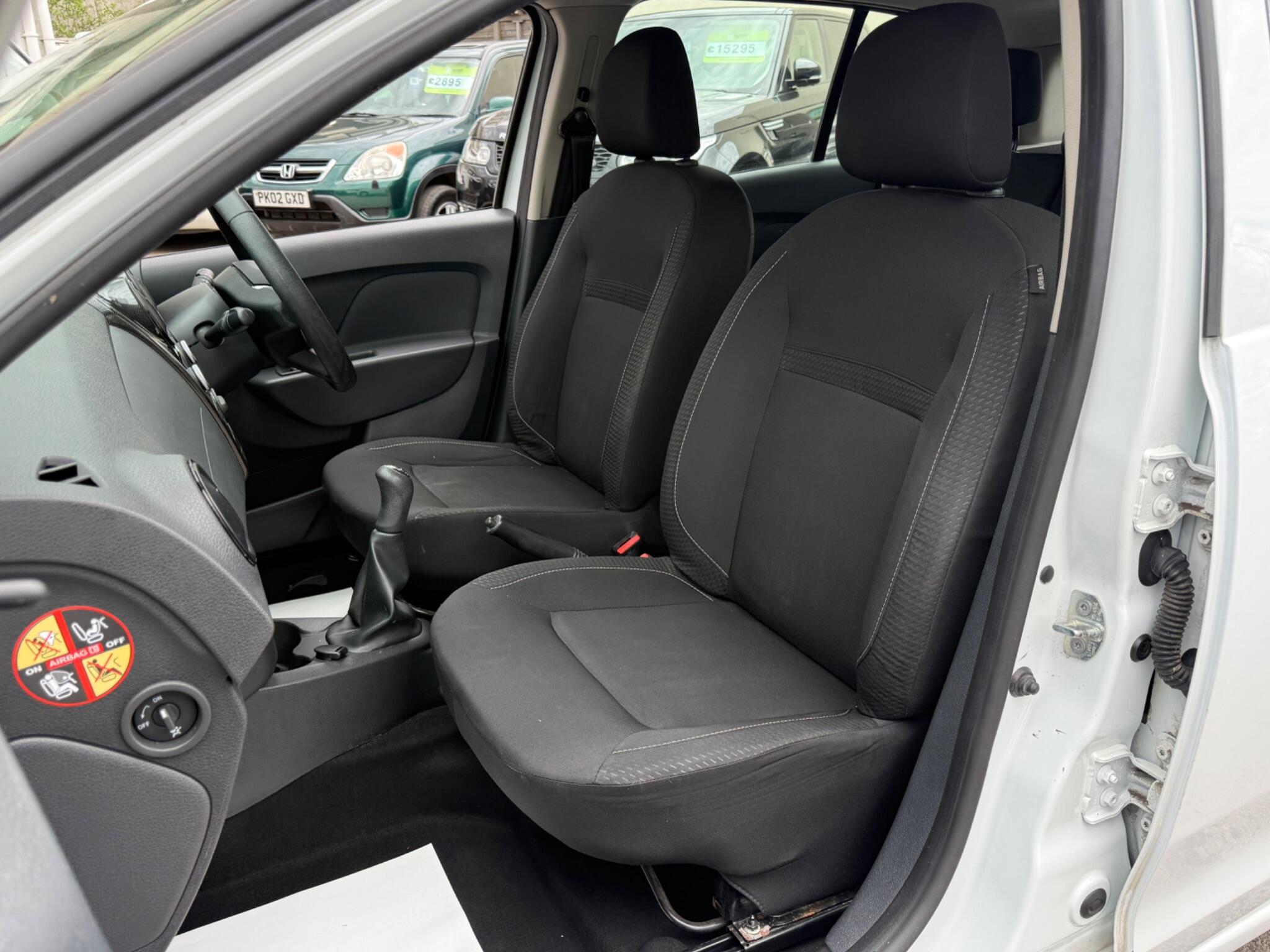 Dacia Sandero - Image 53