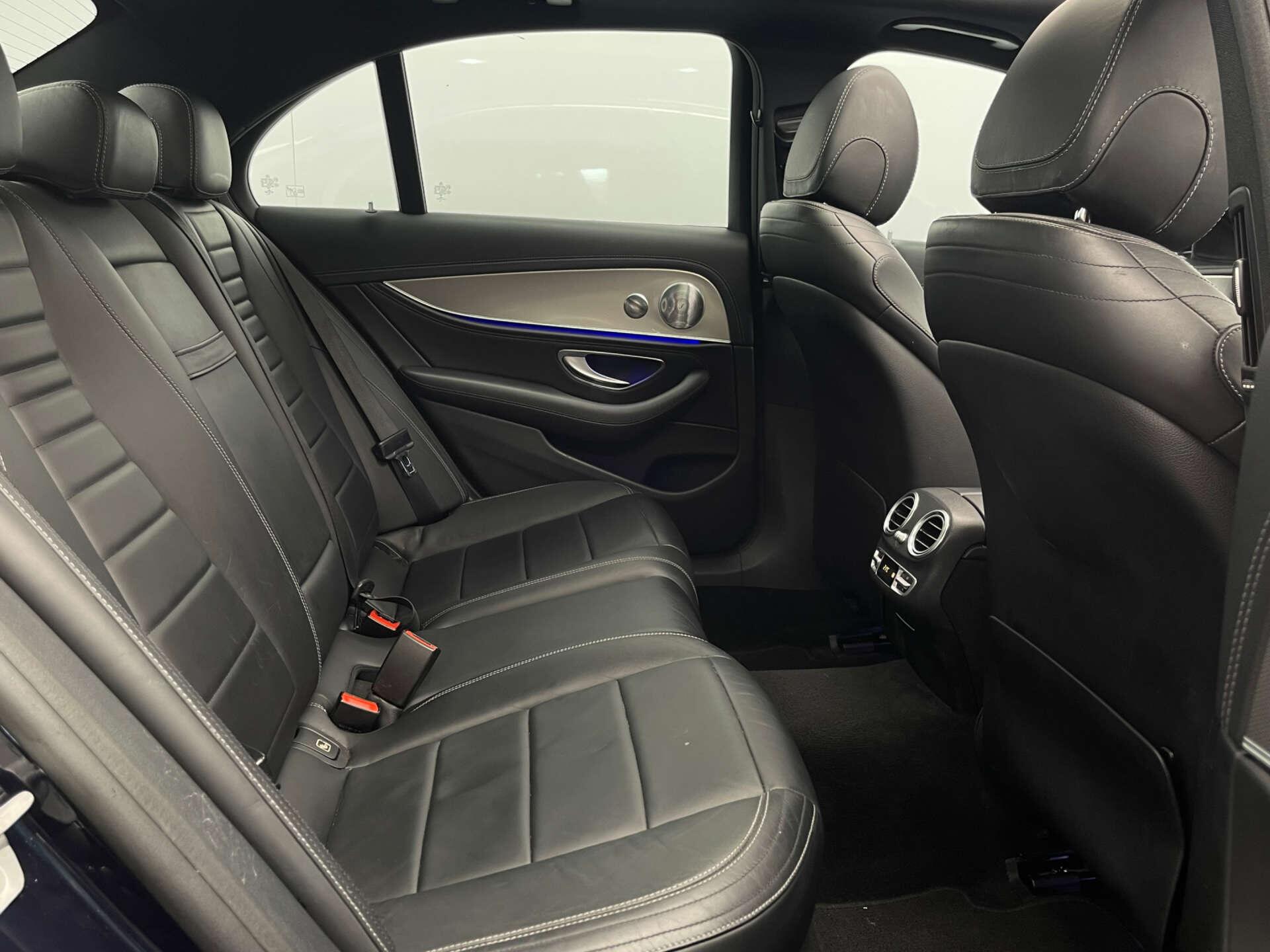 Mercedes-Benz E Class view 22