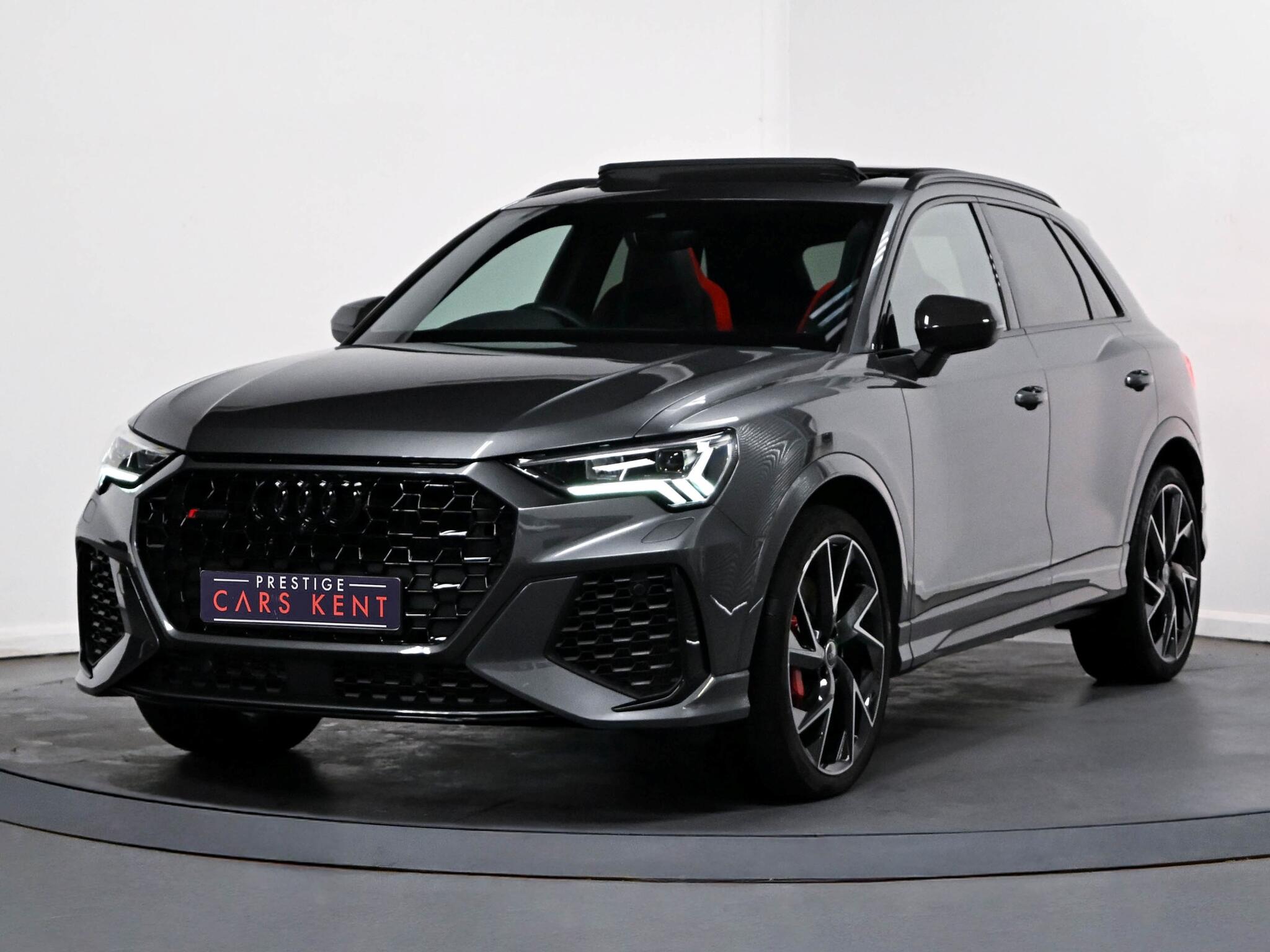 Audi RS Q3 view 6