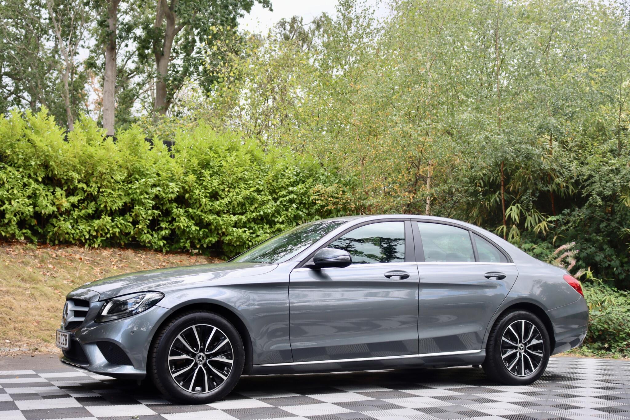 Mercedes-Benz C Class view 24