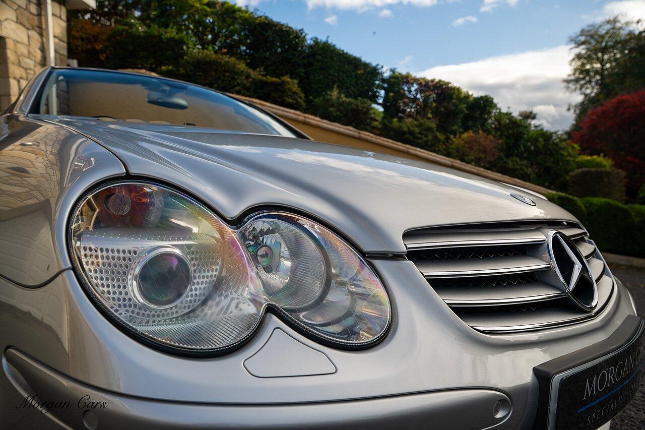 Mercedes-Benz SL view 37