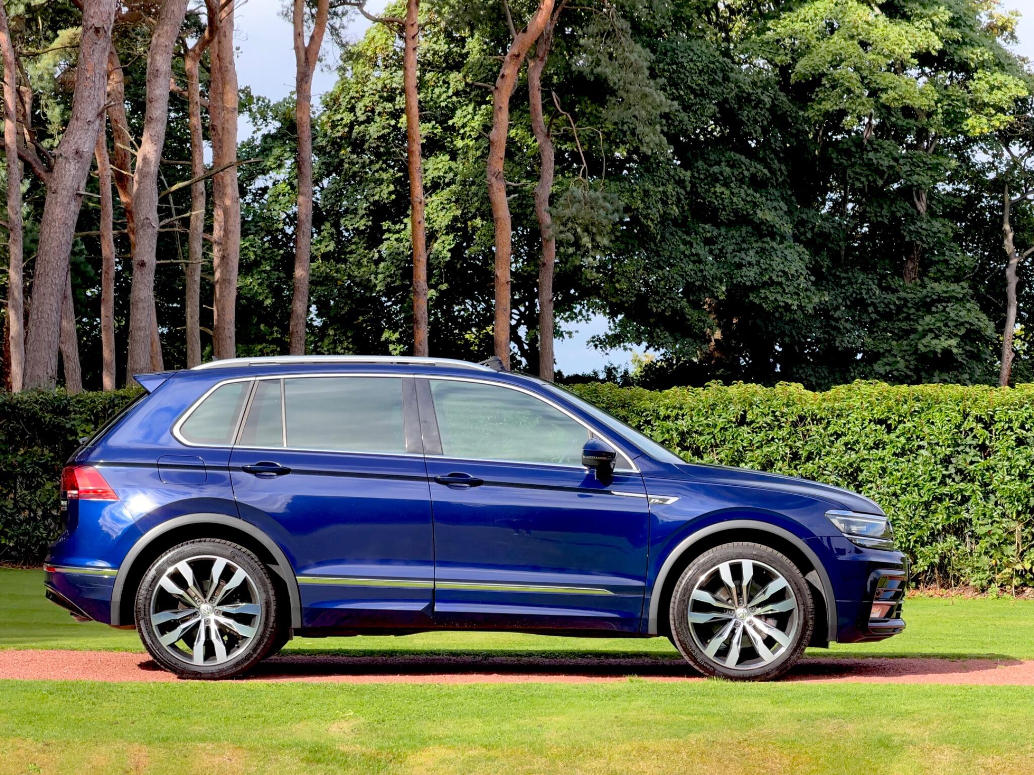 Volkswagen Tiguan view 12