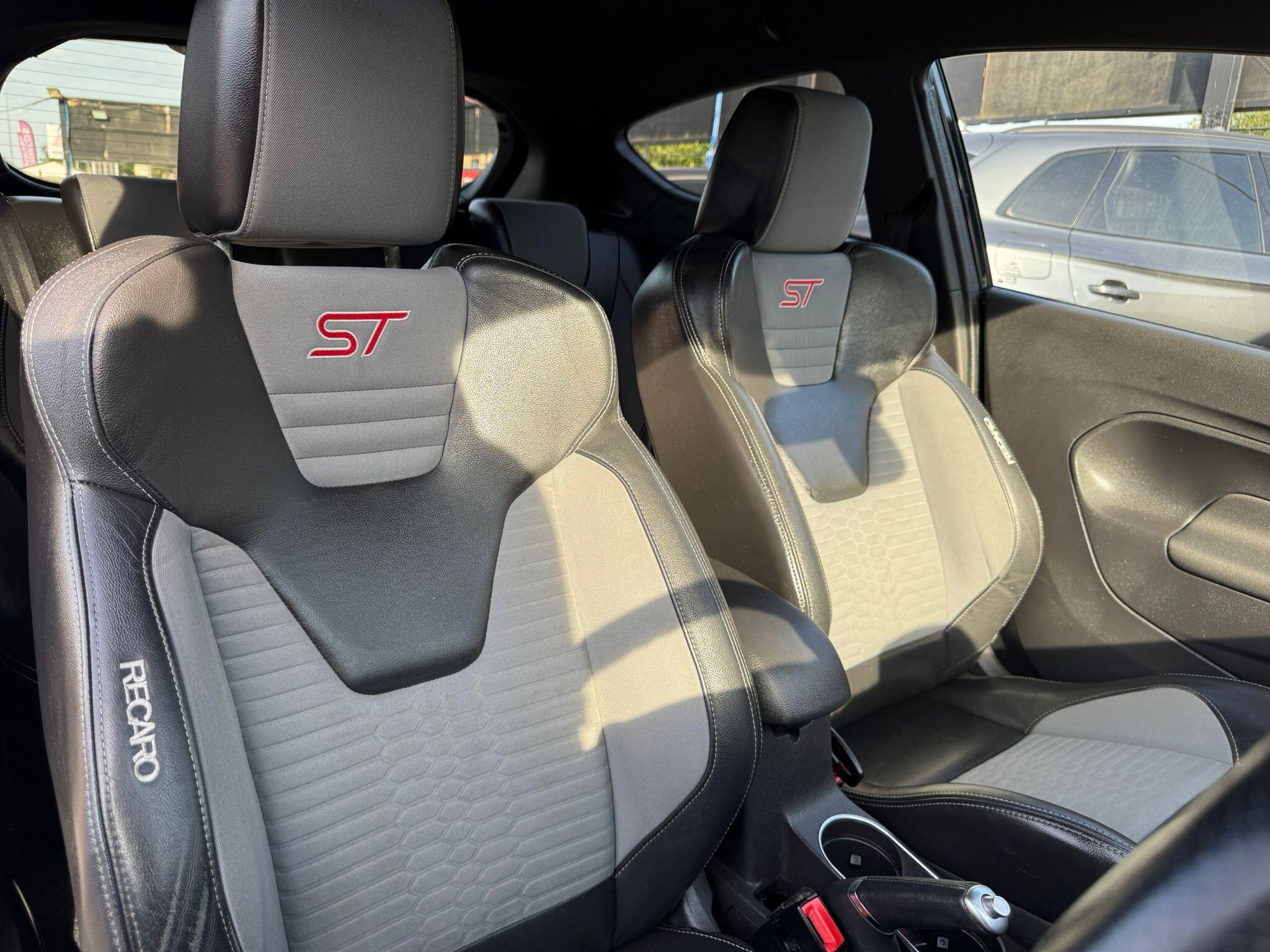 Ford Fiesta view 42