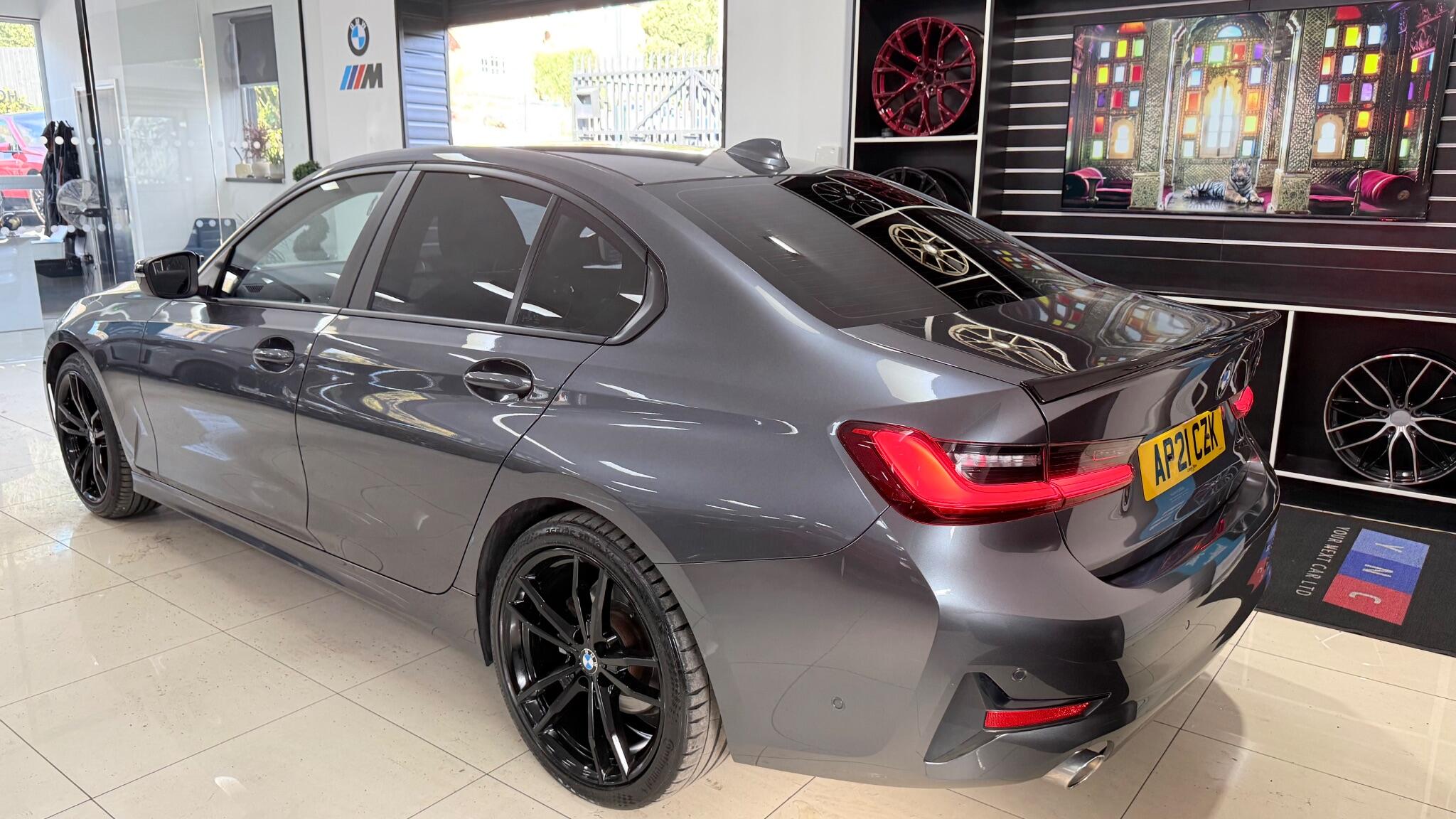 BMW 3 Series view 35