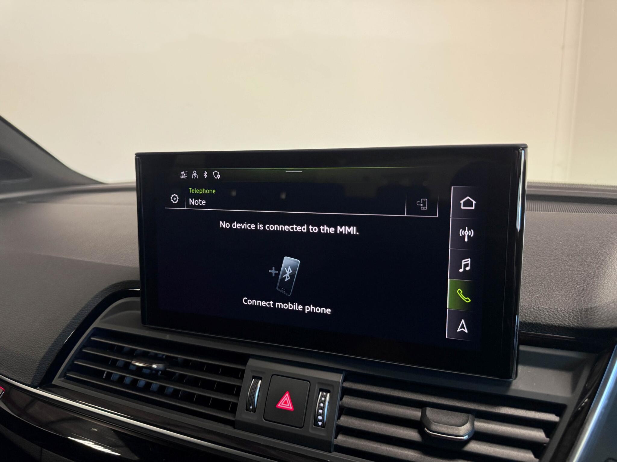 Audi Q5 view 45