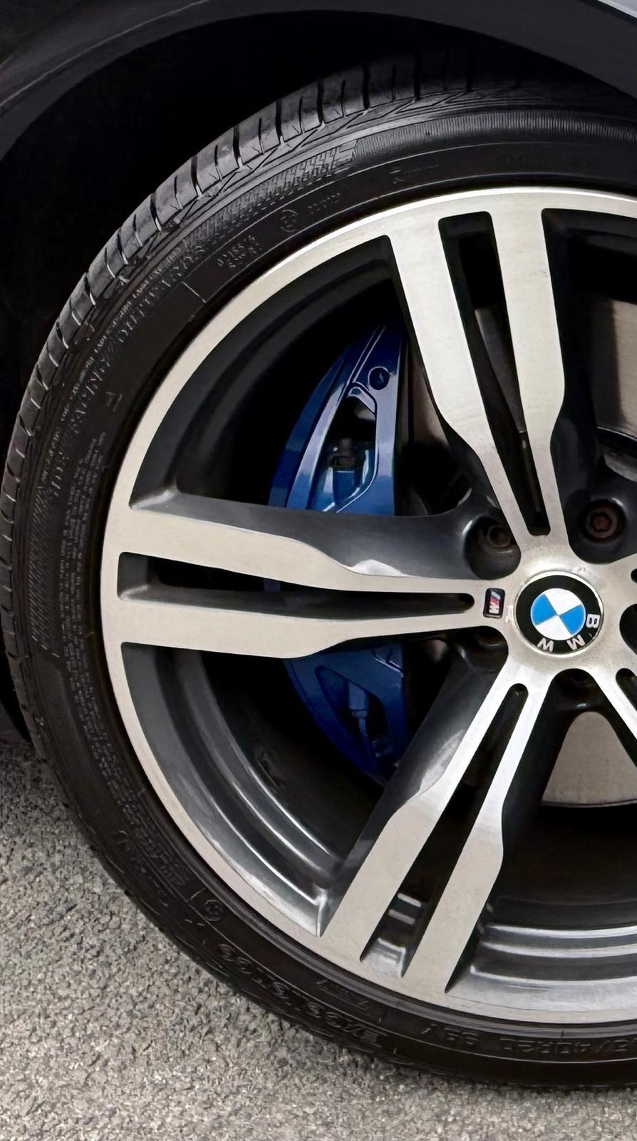BMW 7 Series view 88
