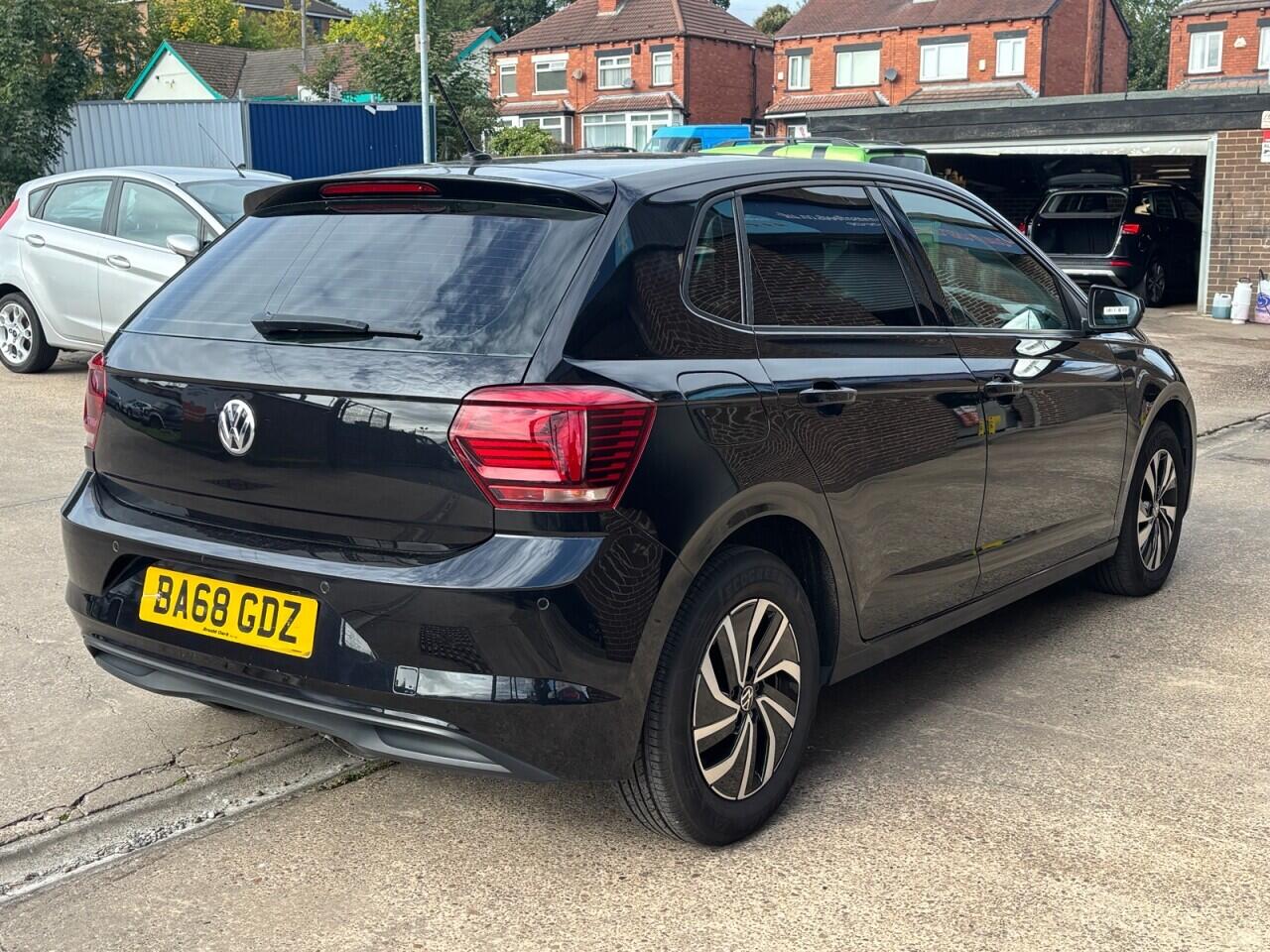 Volkswagen Polo view 7