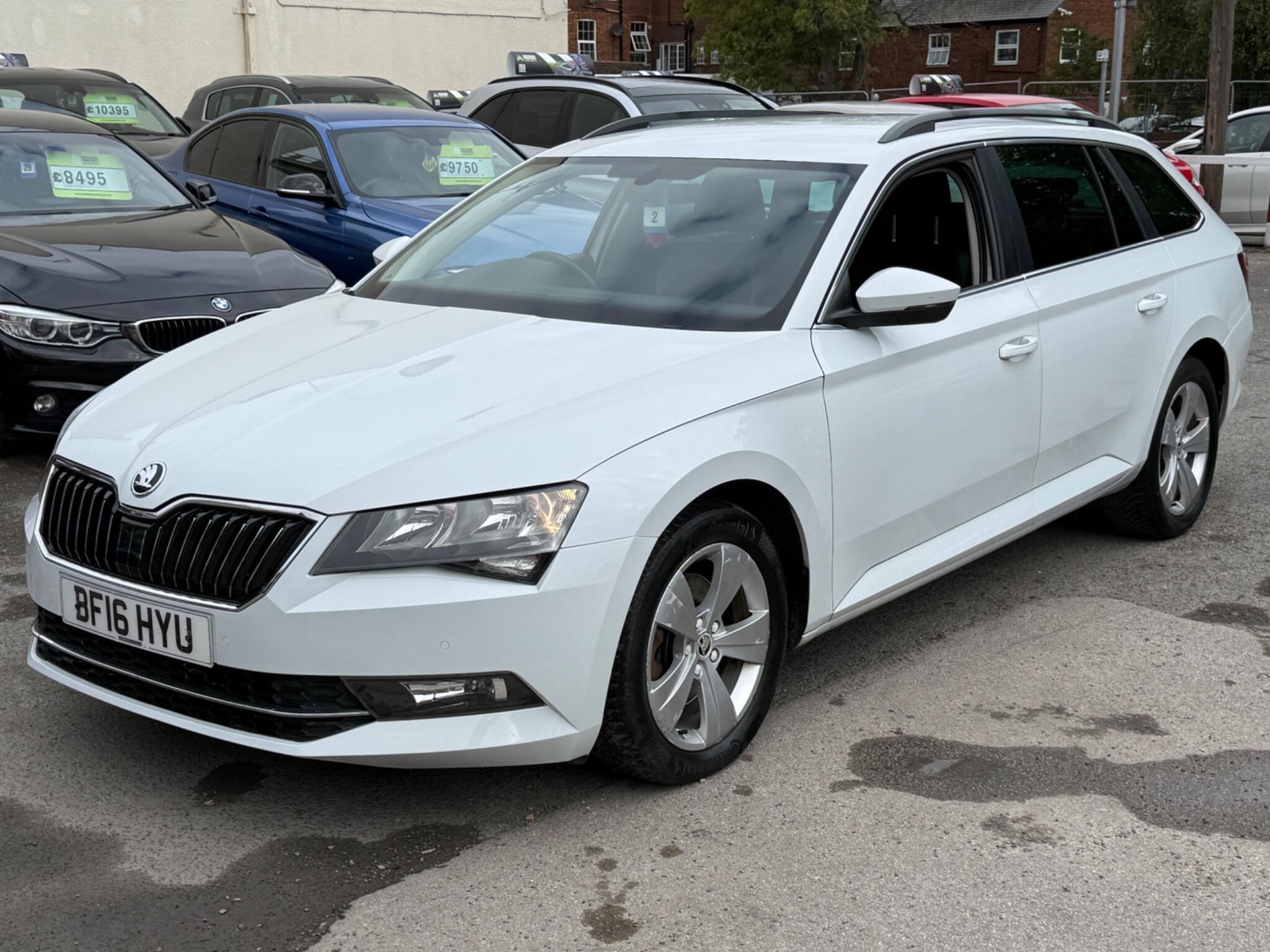 Skoda Superb - Image 8
