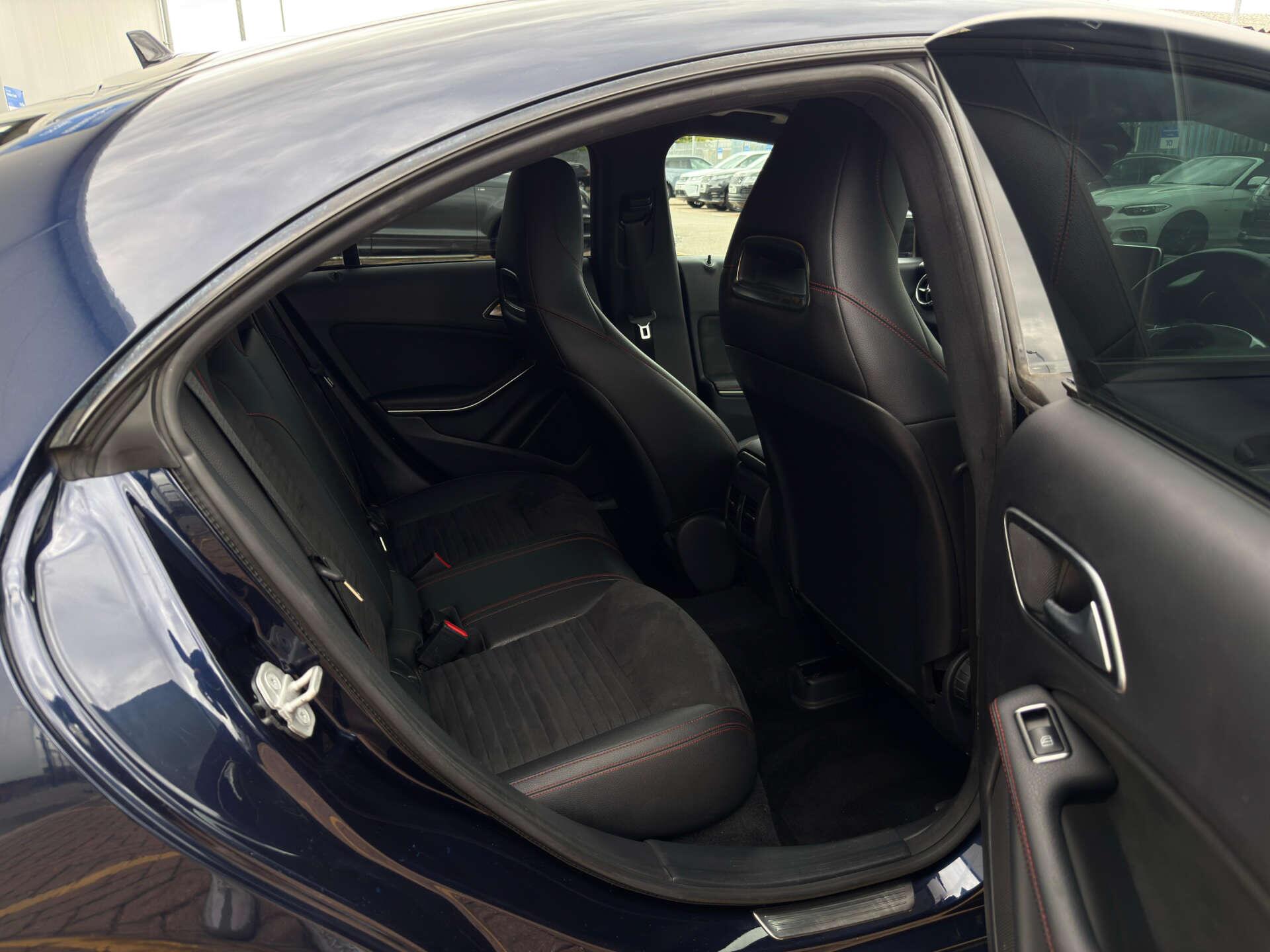 Mercedes-Benz Cla view 27