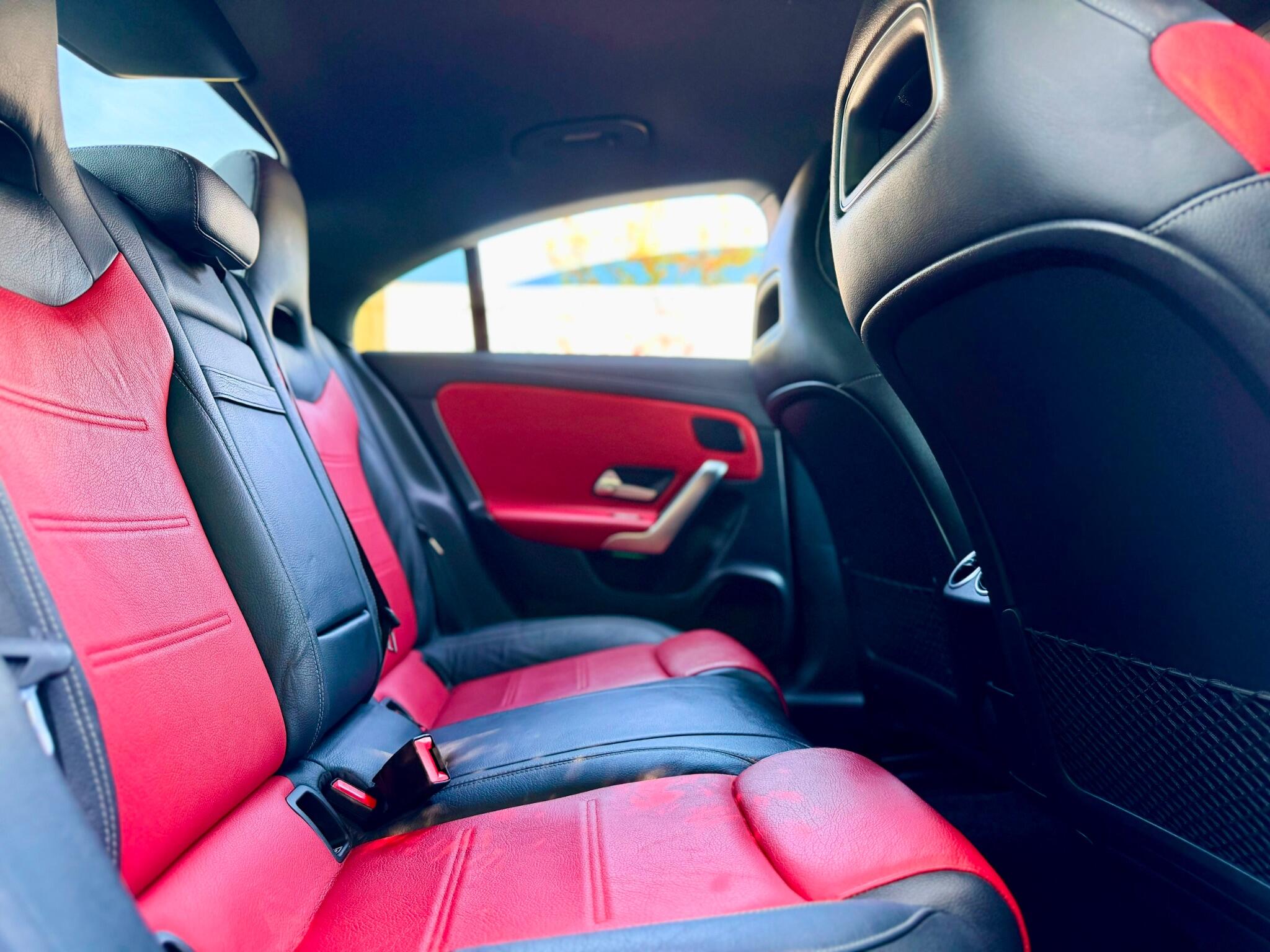 Mercedes-Benz Cla view 42