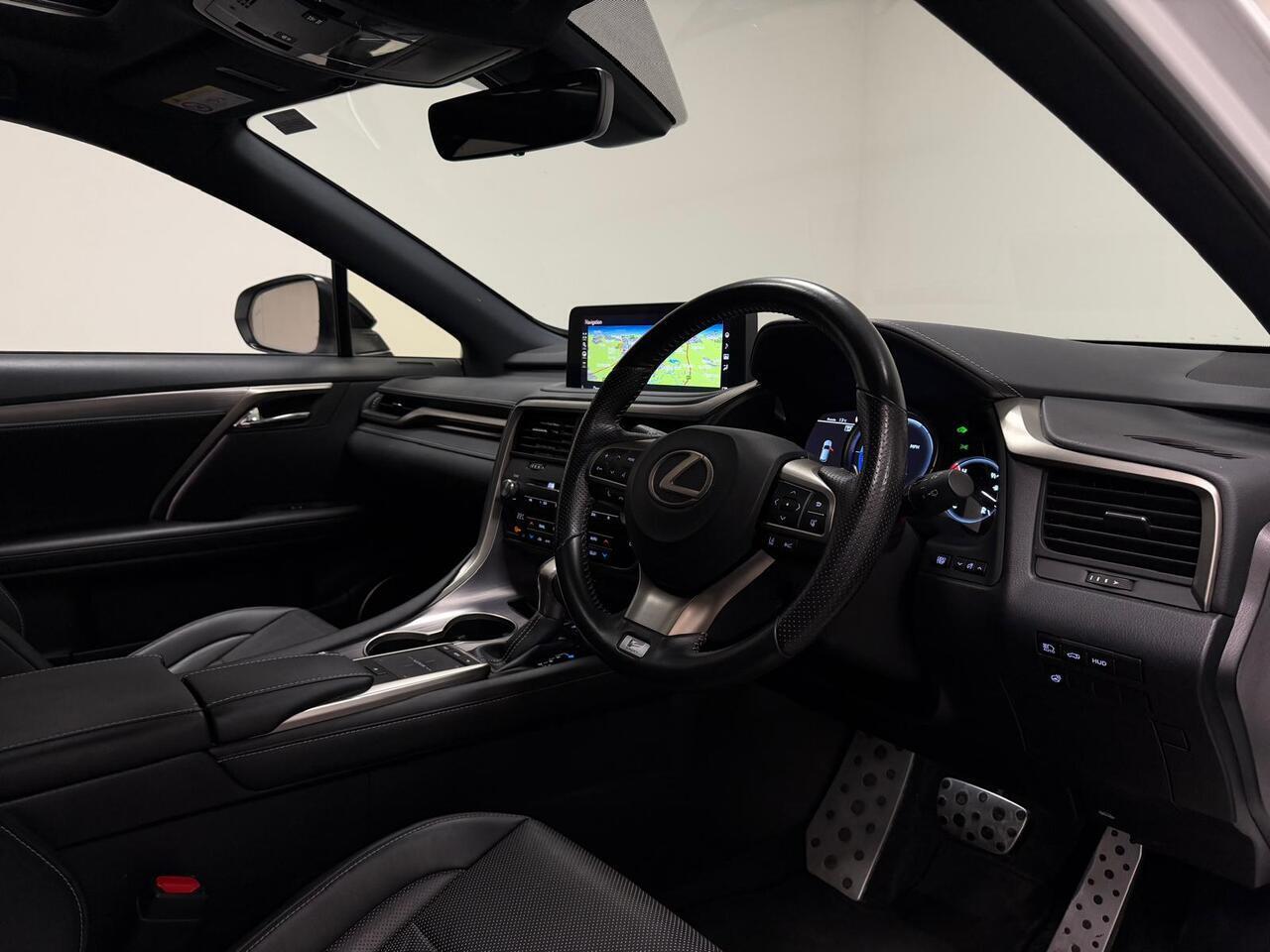Lexus RX view 15