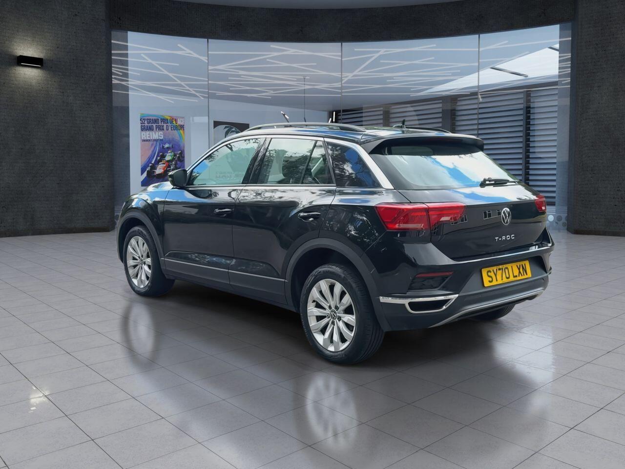 Volkswagen T-Roc view 6
