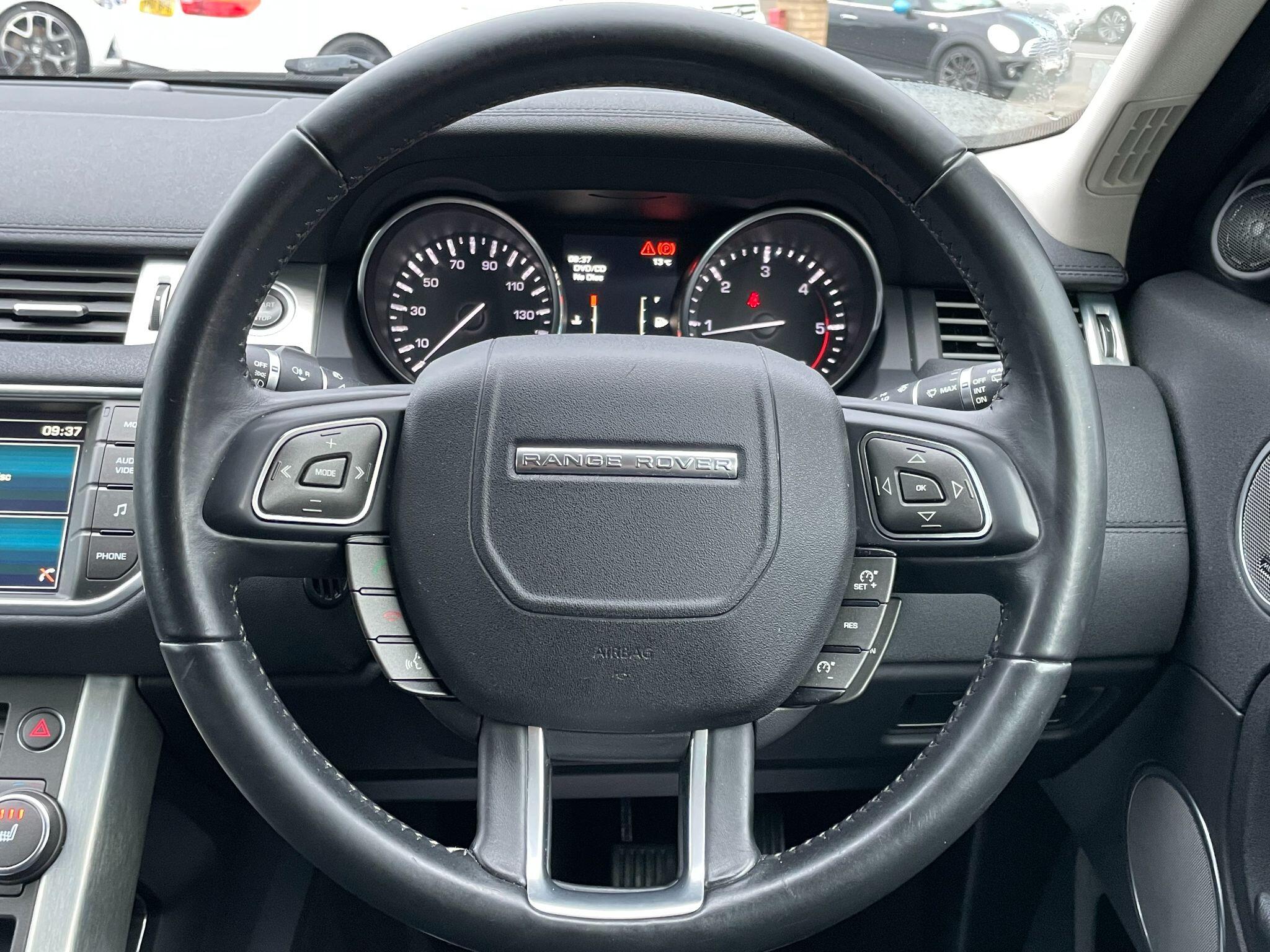 Land Rover Range Rover Evoque view 31
