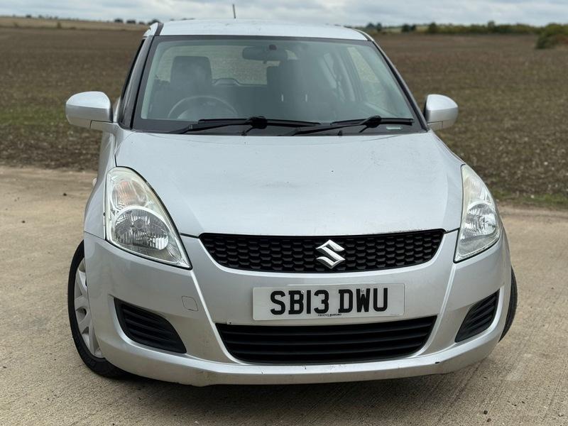 2013 Suzuki Swift image 8
