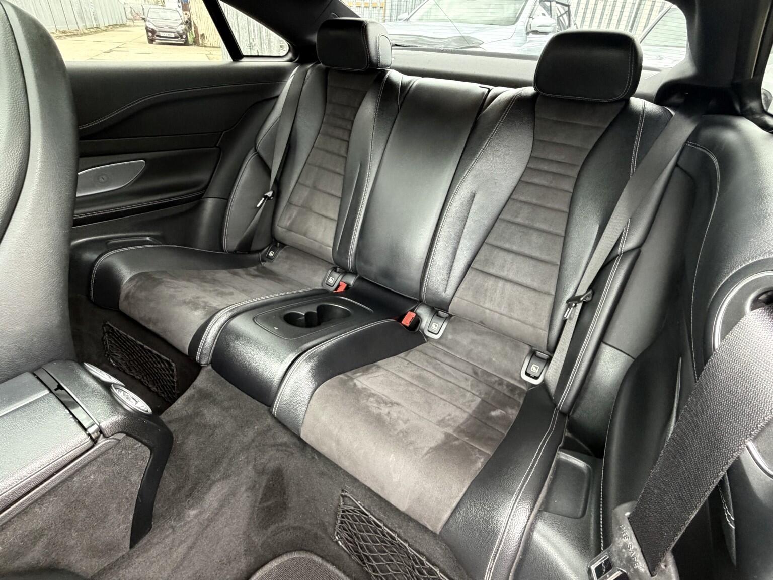 Mercedes-Benz E-Class view 26