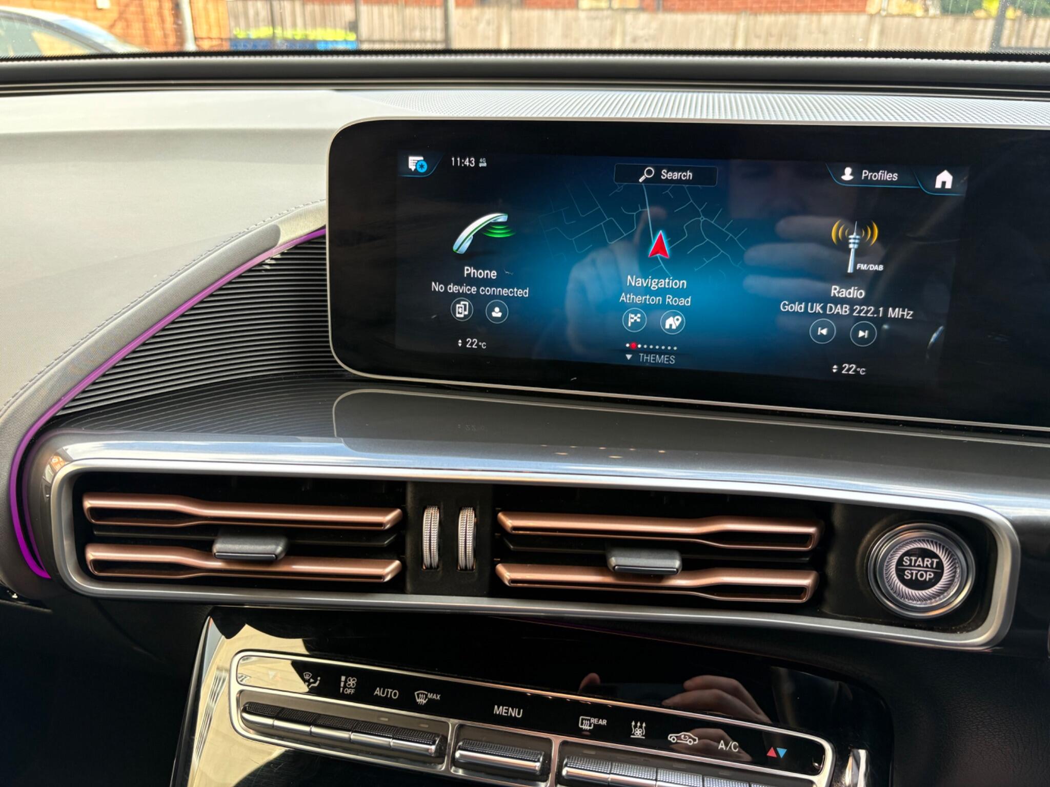 Mercedes-Benz EQC view 19