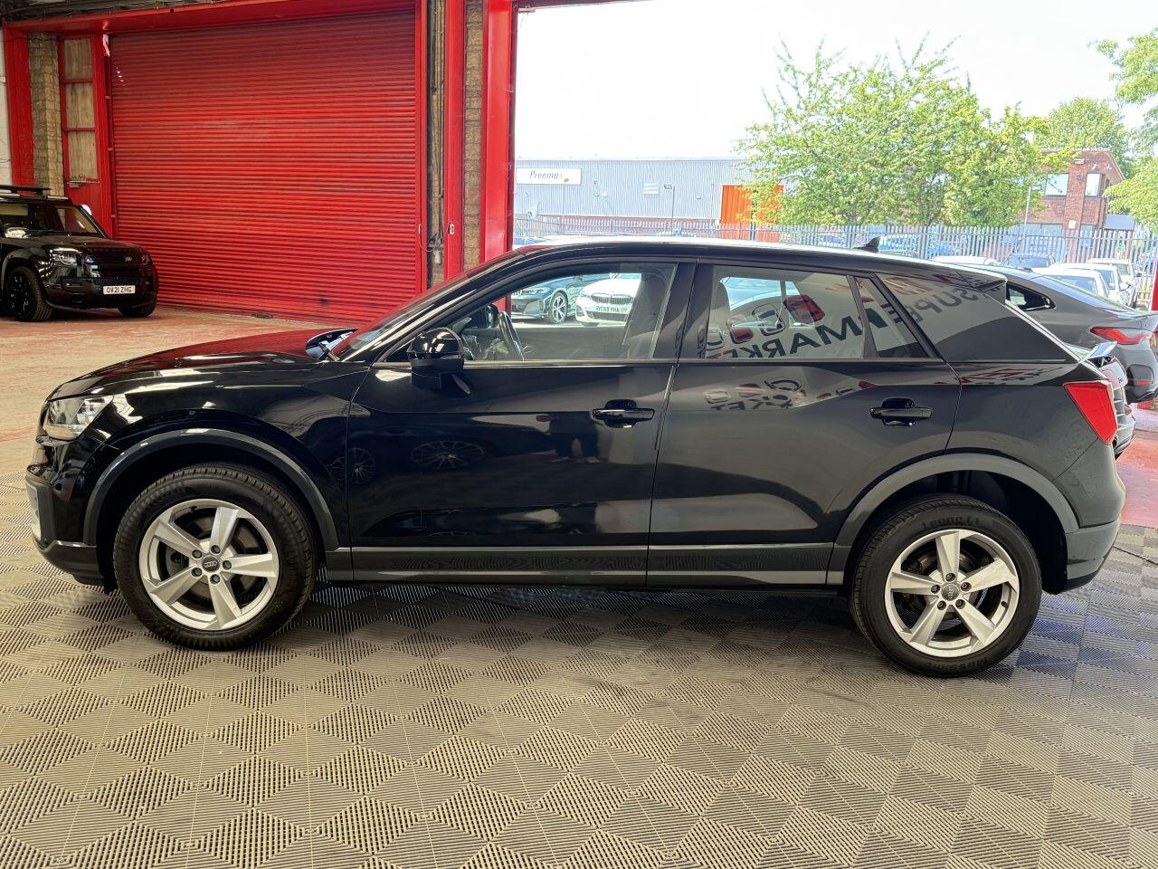 Audi Q2 view 5