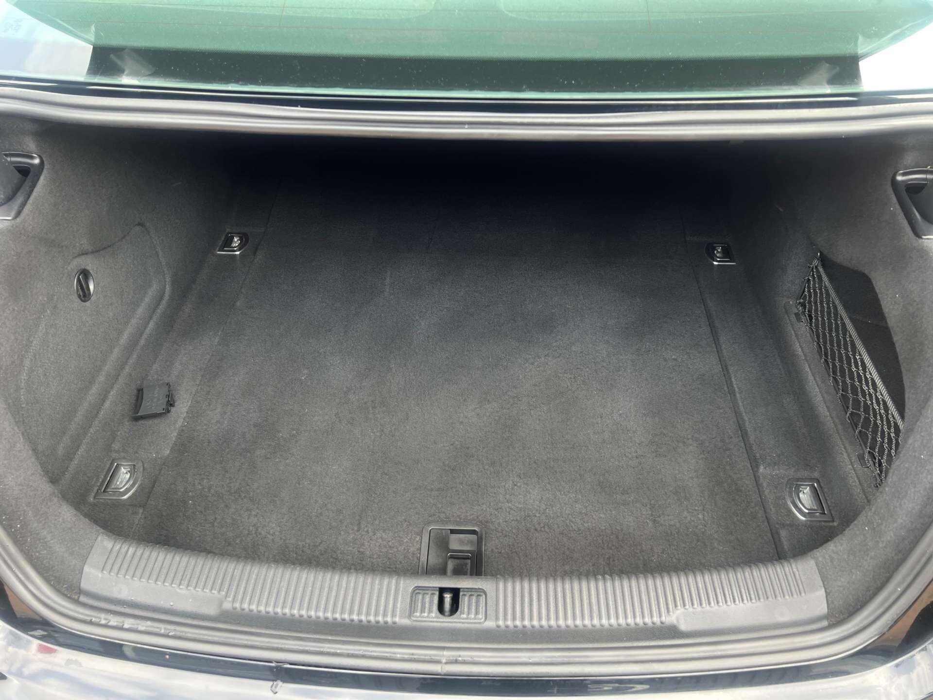 Audi A6 view 58