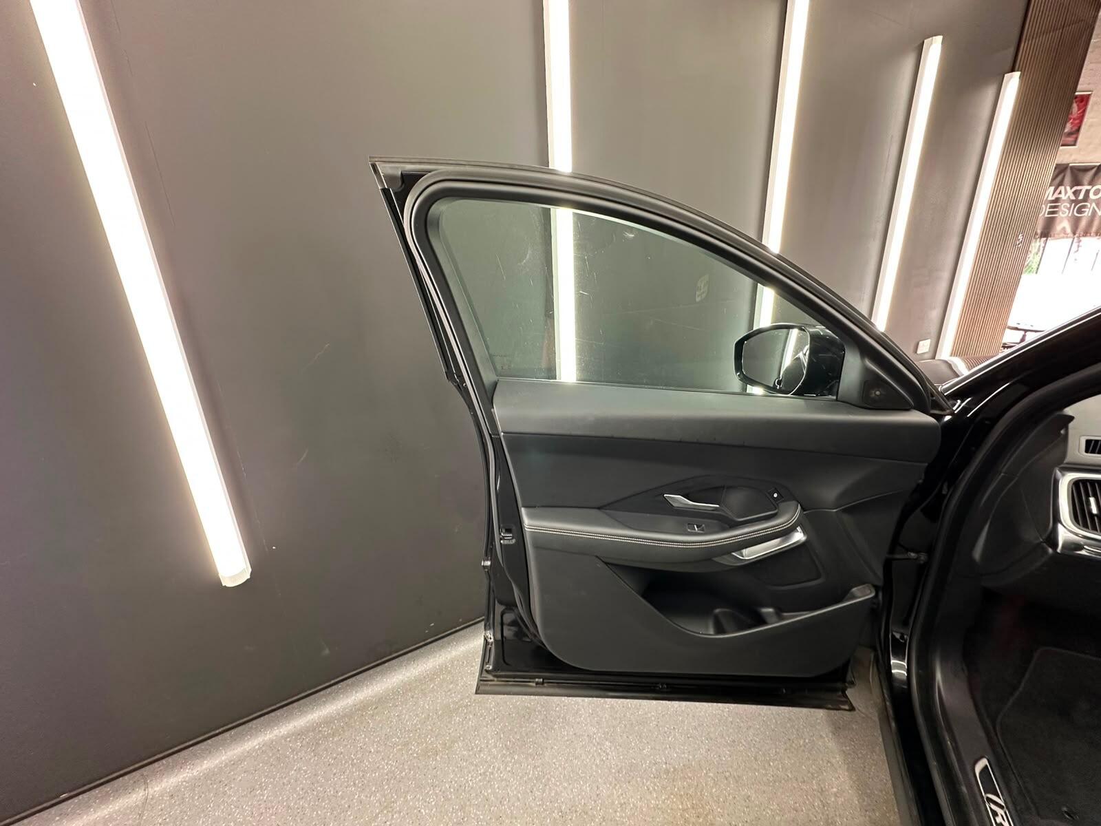 Jaguar E-Pace view 12