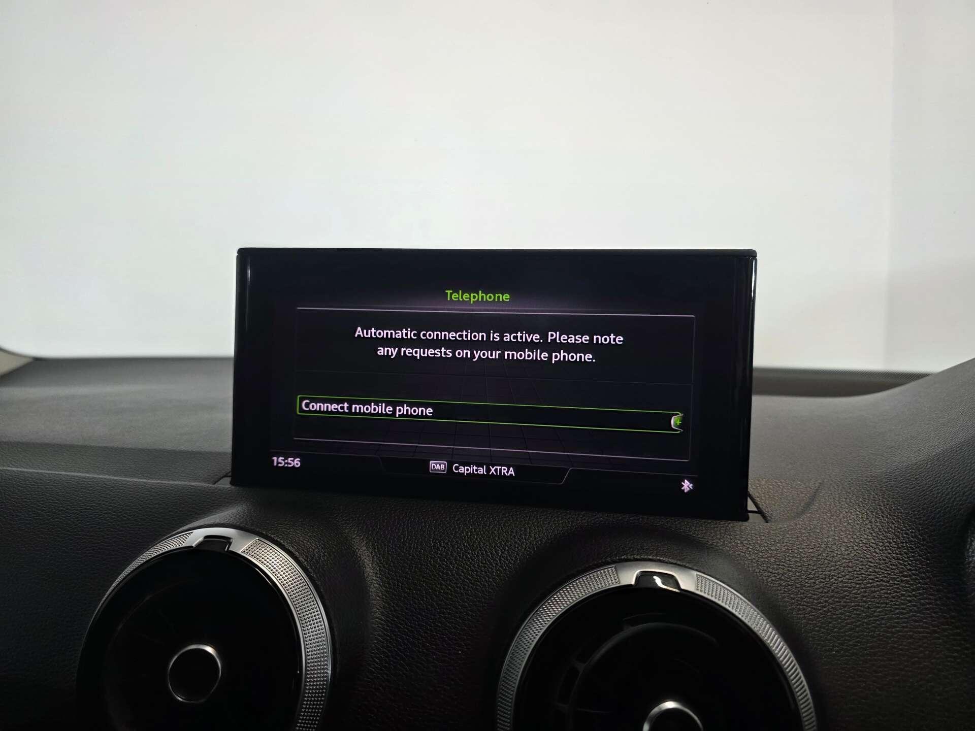 Audi Q2 view 32