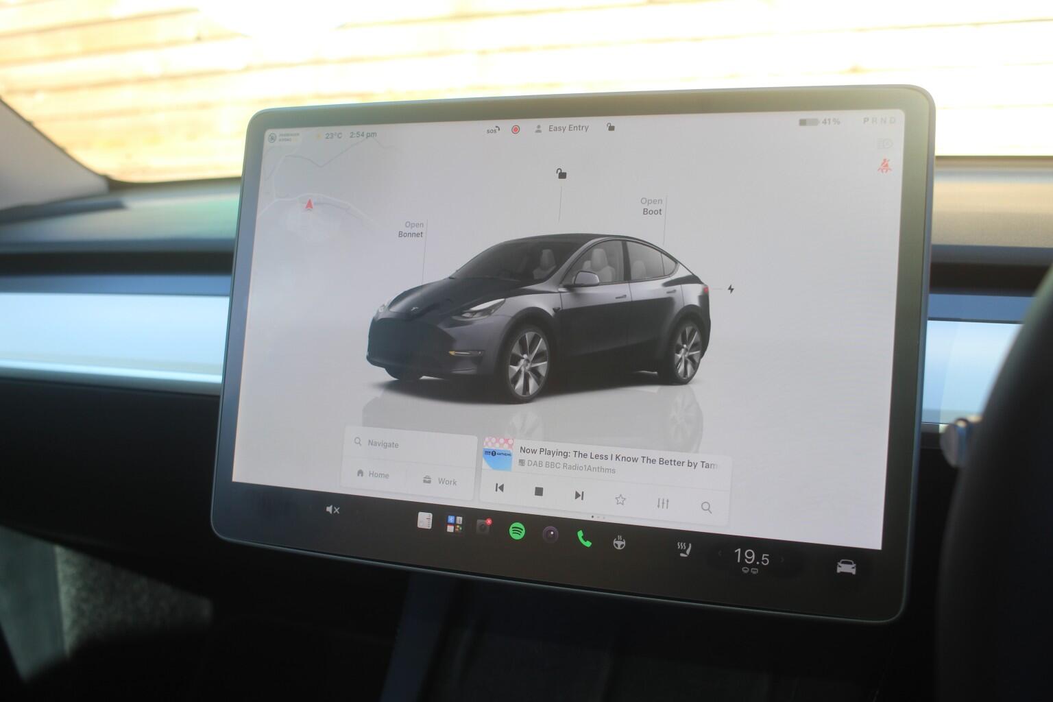 Tesla Model Y view 26