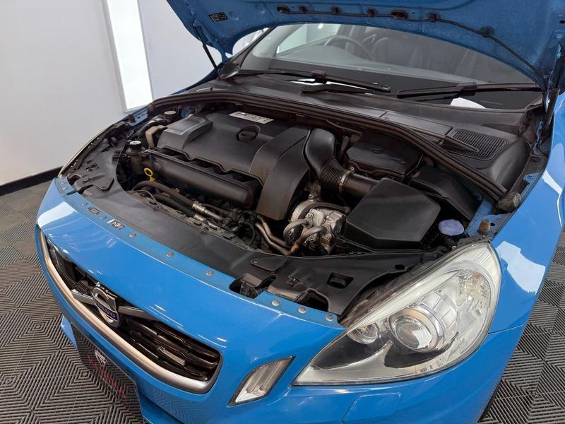 2013 Volvo V60 image 12