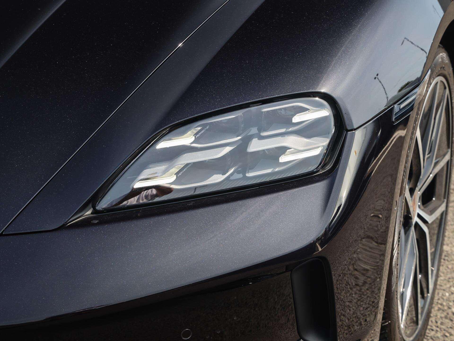 Porsche Taycan view 26
