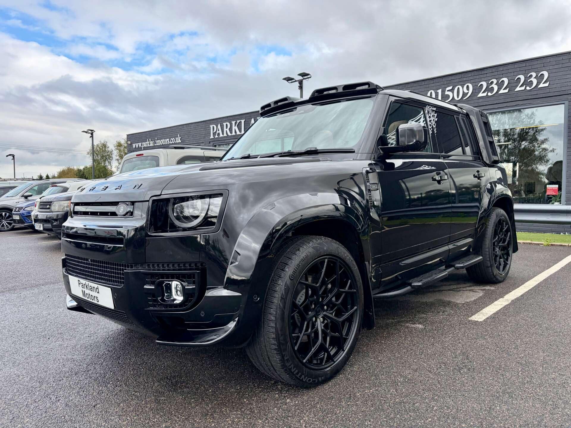 Land Rover Defender 110 view 4