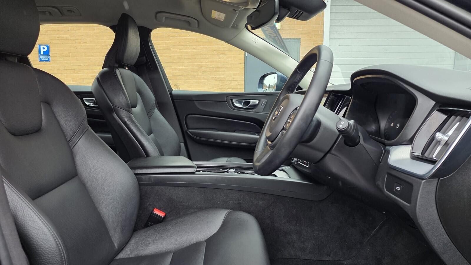 Volvo XC60 view 20