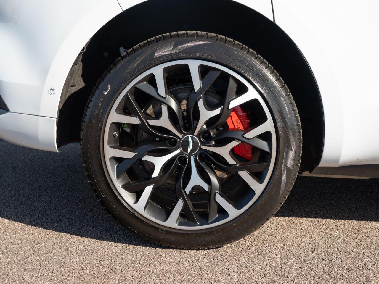 Aston Martin DBX view 9